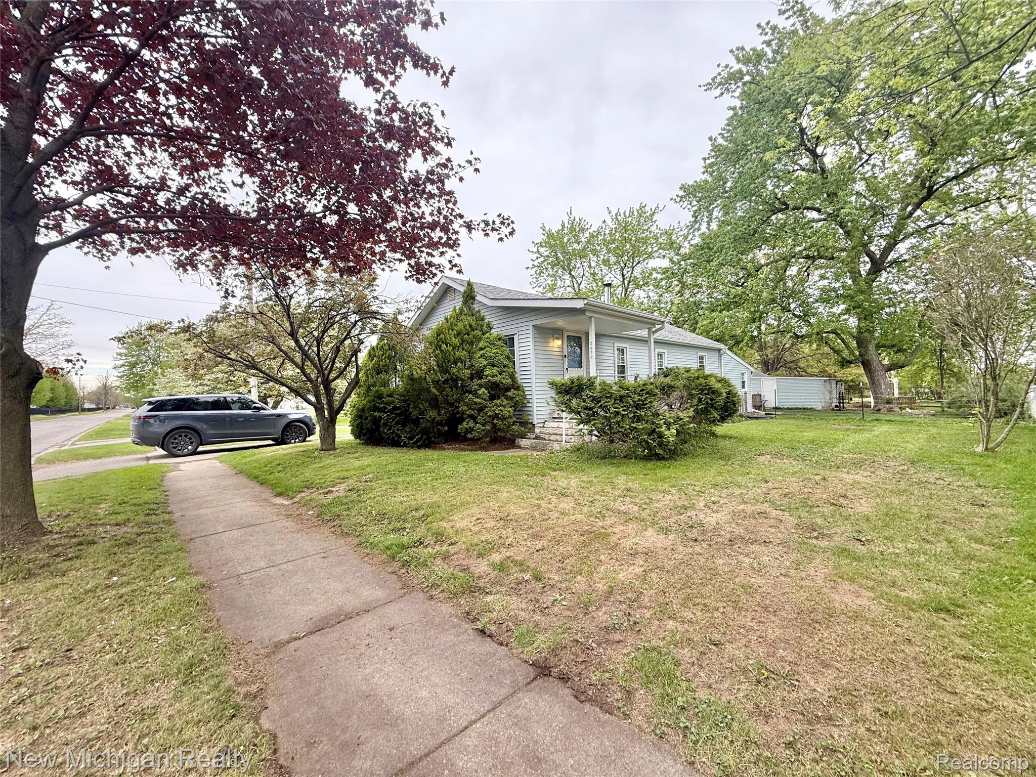 3433, Camden, Burton, Michigan, 48529