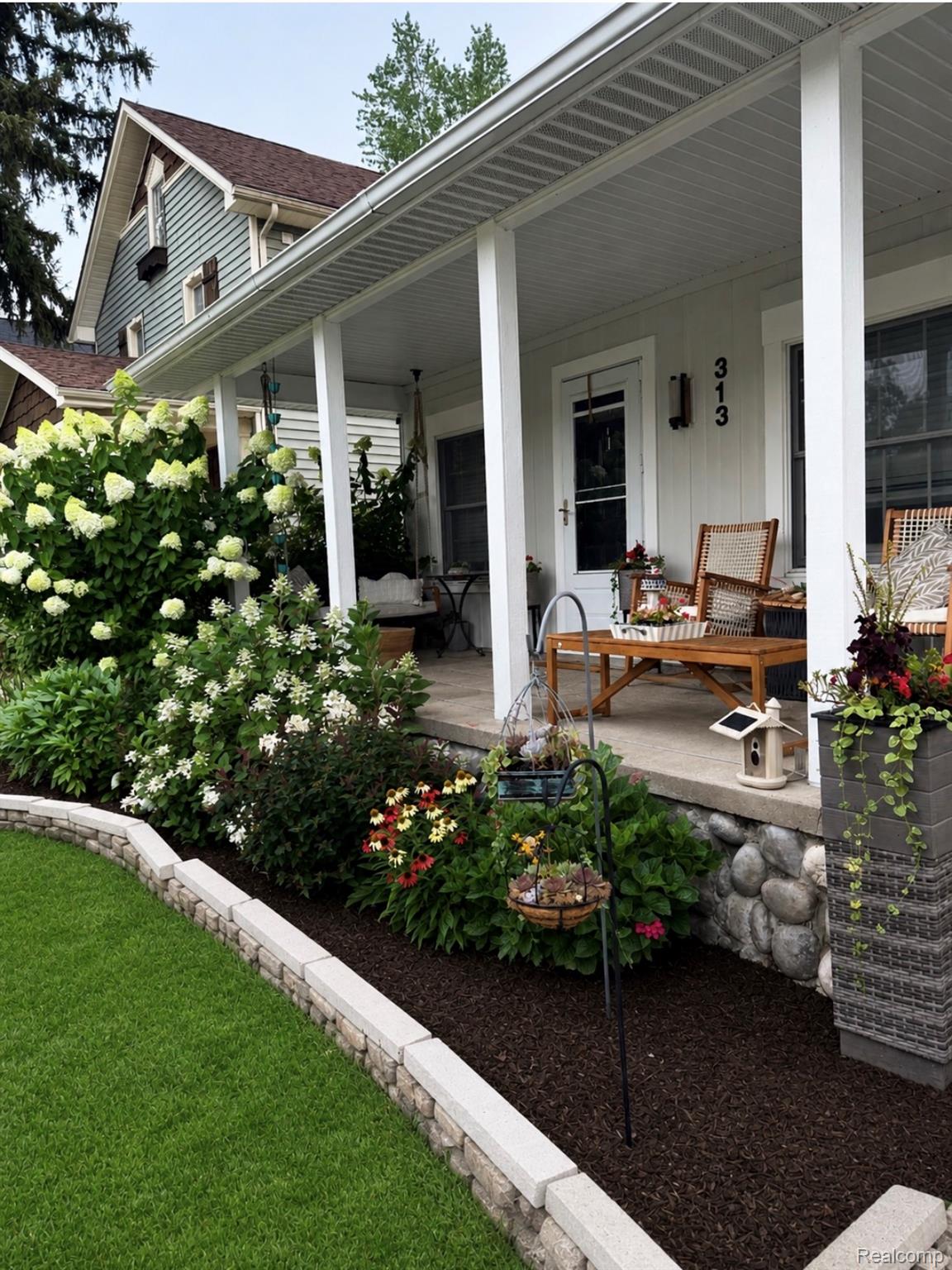 313, Castell, Rochester Hills, Michigan, 48307