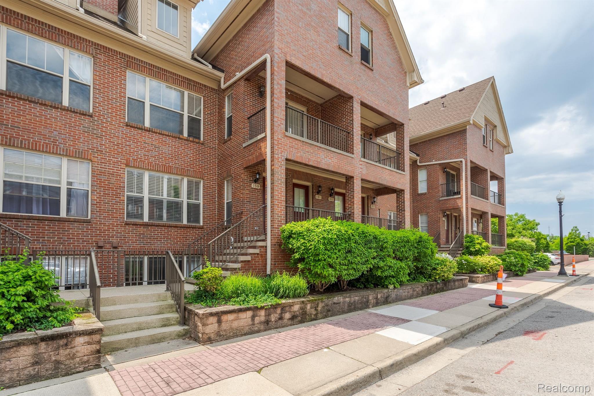 159, ALLENHURST, Royal Oak, Michigan, 48067