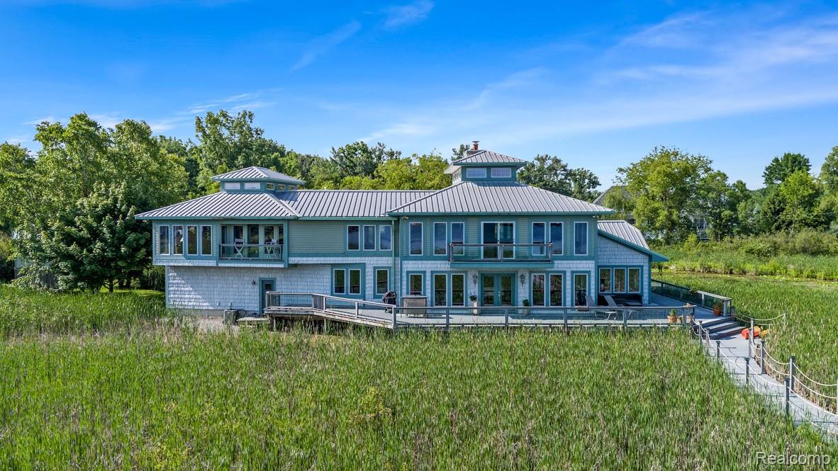 2350, Crane, Fenton, Michigan, 48430