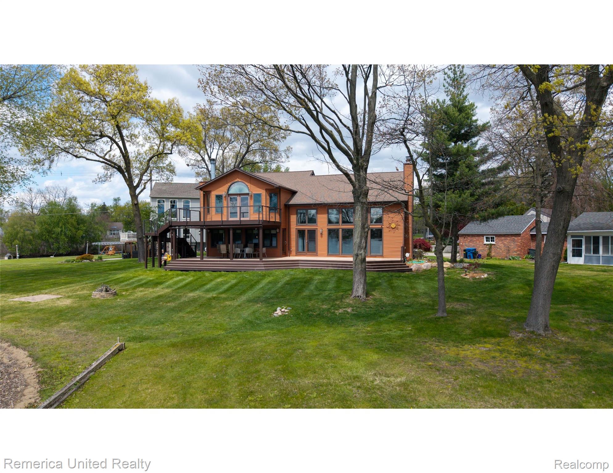 4533, Horseshoe, Waterford, Michigan, 48328