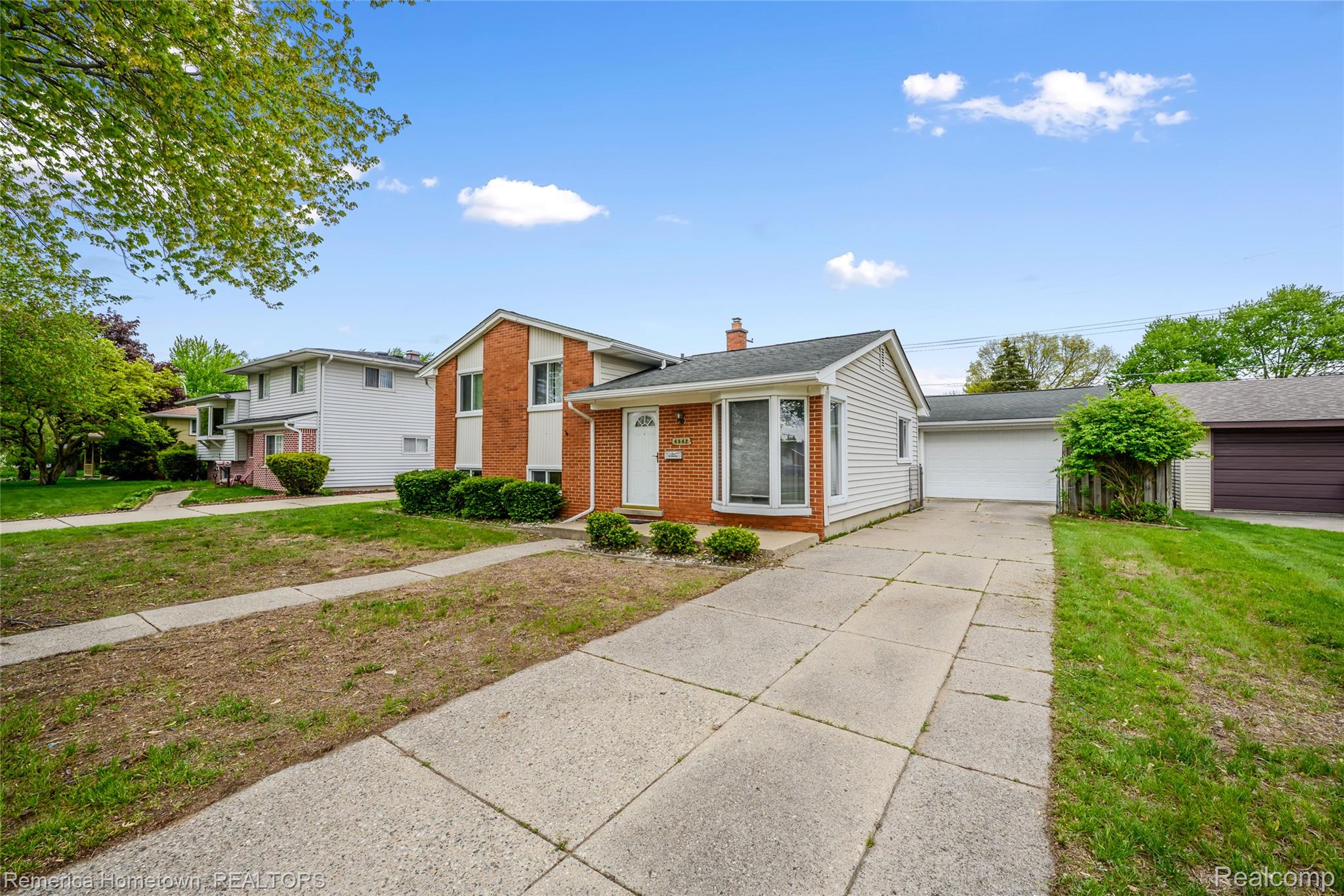 6842, Geronimo, Westland, Michigan, 48185