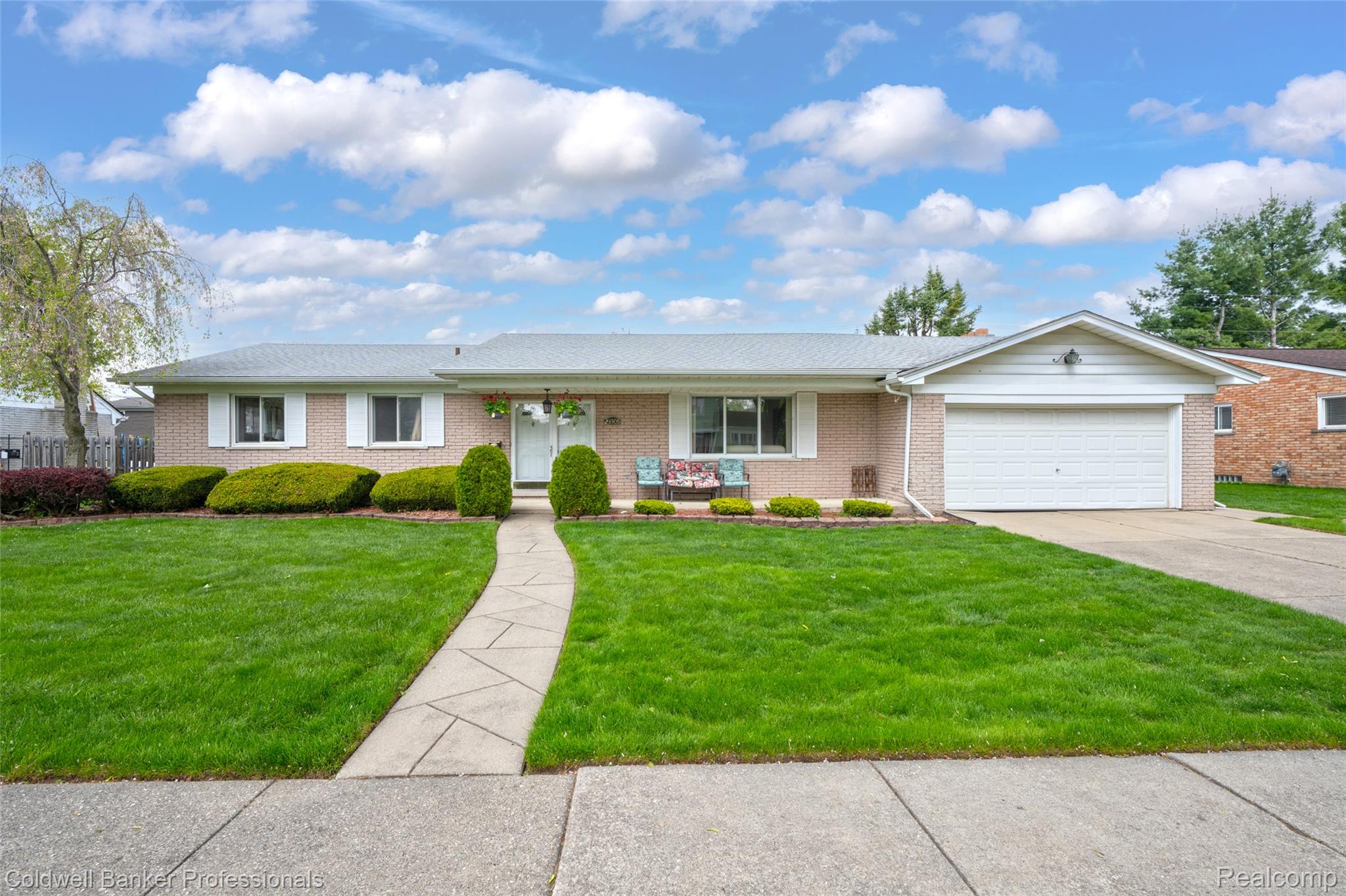 23305, Rosedale, St. Clair Shores, Michigan, 48080