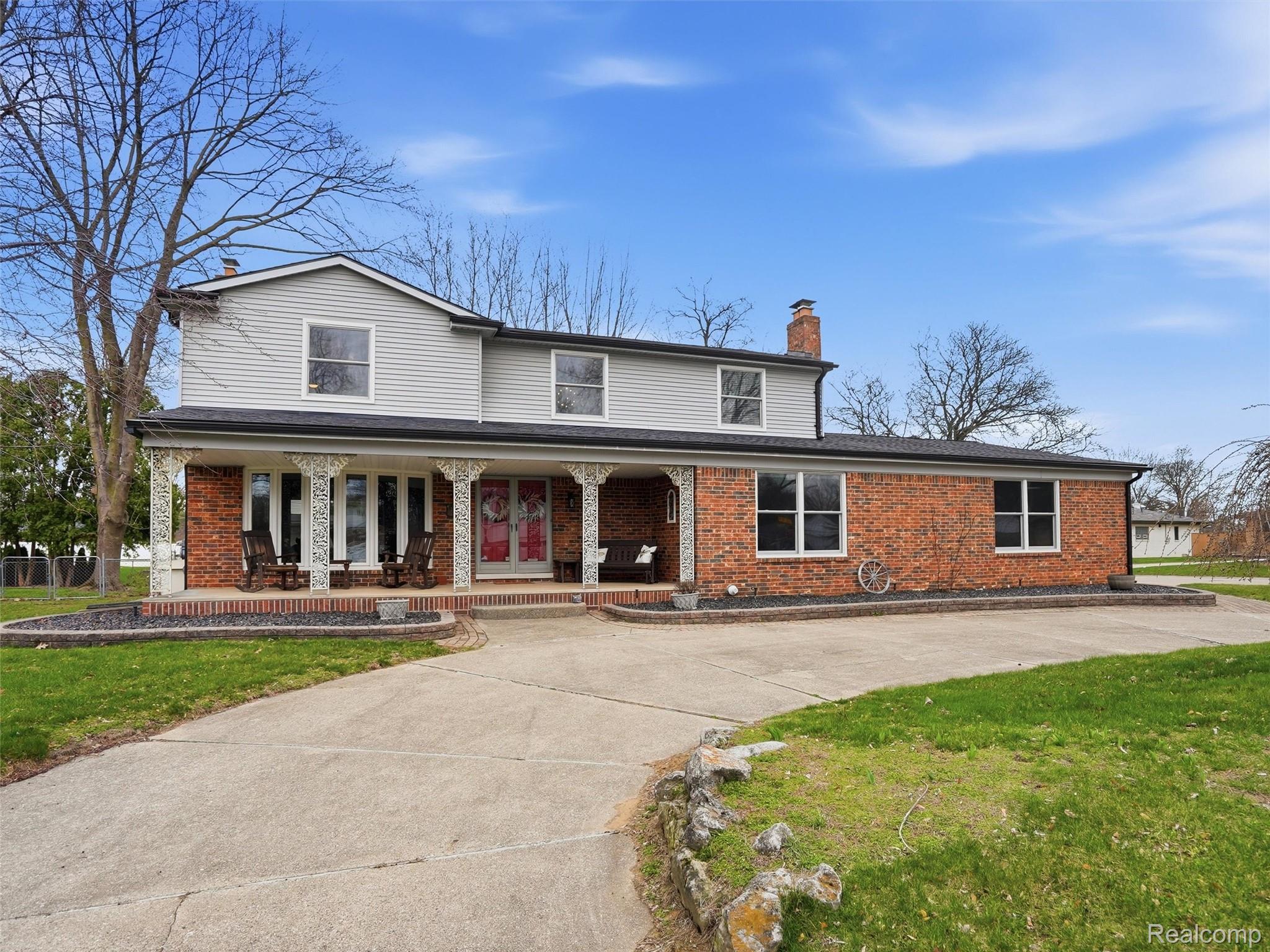 20145, Scarlet, Clinton Township, Michigan, 48036
