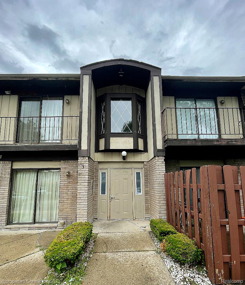 15999, 11 MILE, ##20, Southfield, Michigan, 48076
