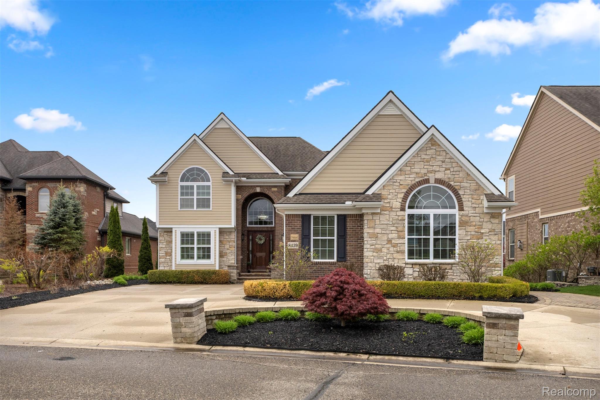 8439, Boulder Shores, South Lyon, Michigan, 48178