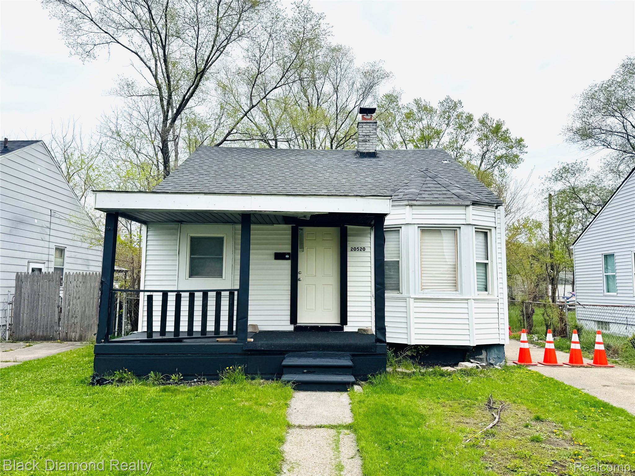 20520, Dresden, Detroit, Michigan, 48205