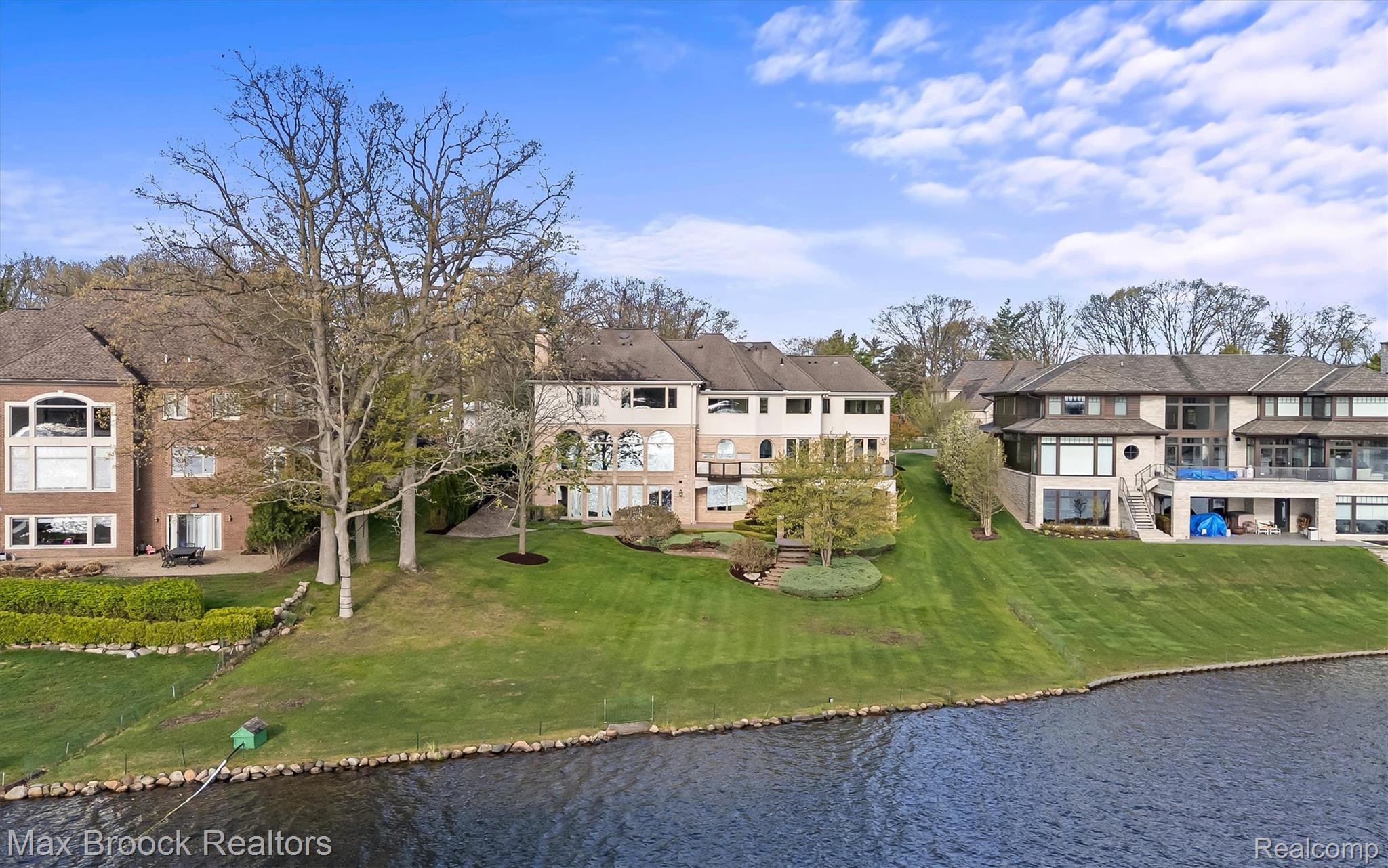 1832, Long Lake Shore, Bloomfield Hills, Michigan, 48302