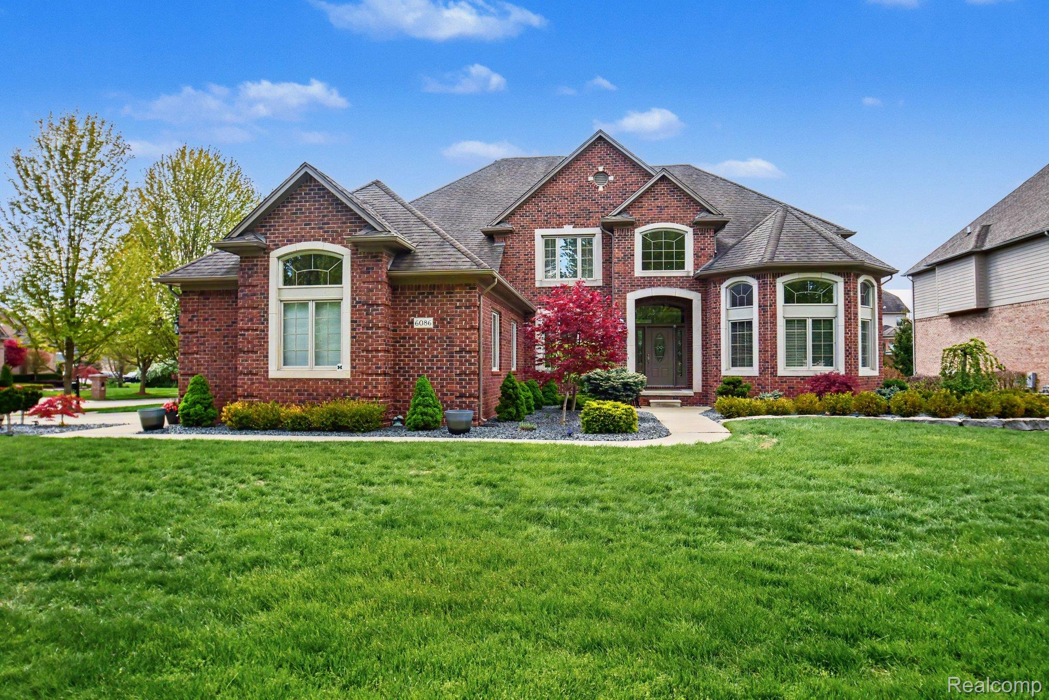 6086, Admiral, Washington, Michigan, 48094