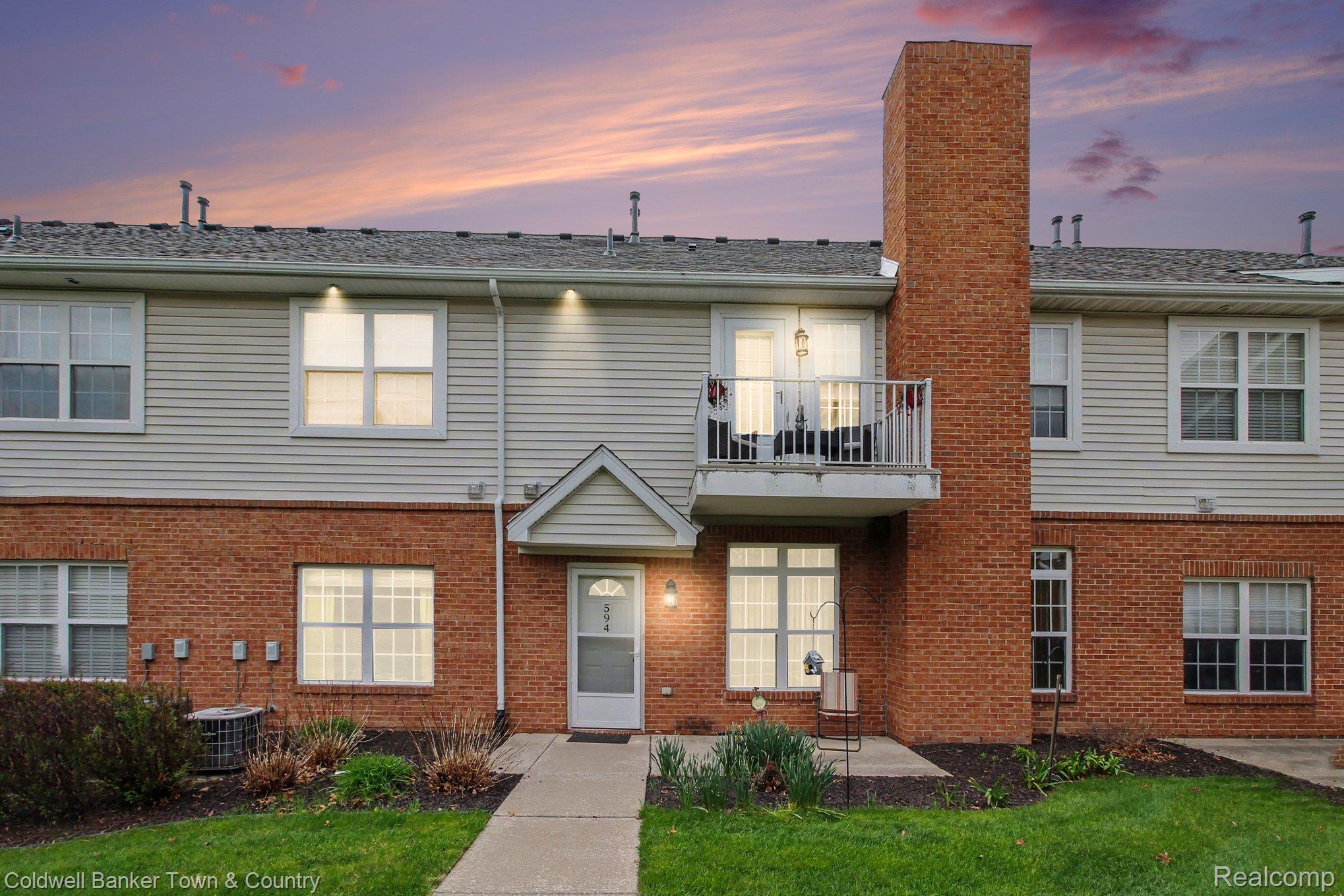 594, Olde English, Howell, Michigan, 48855