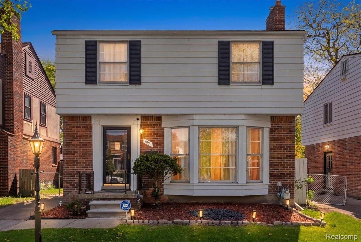 4995, Hillcrest, Grosse Pointe, Michigan, 48236
