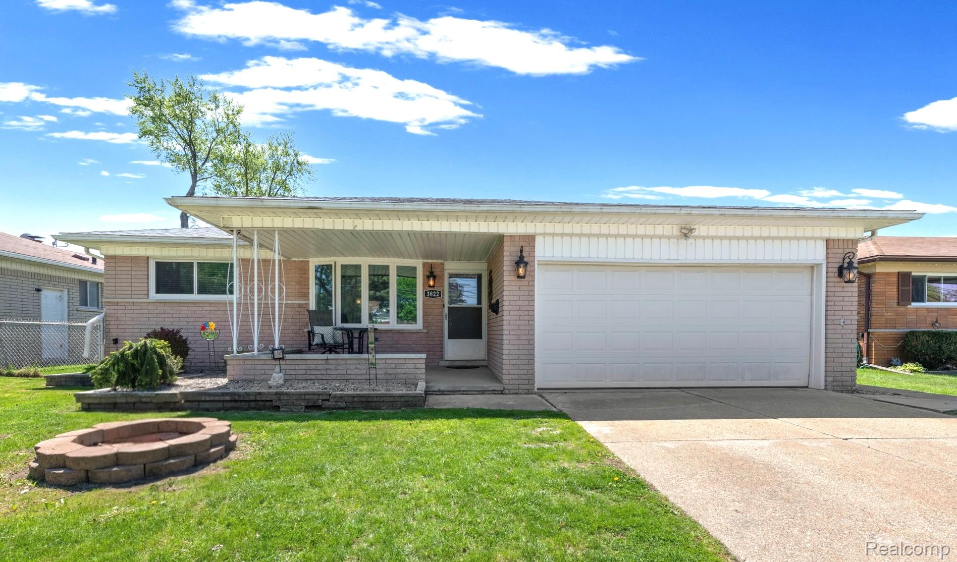 3822, Martin, Warren, Michigan, 48092