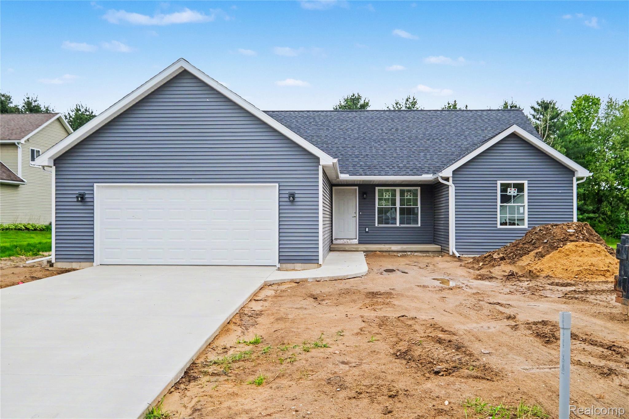 2423, Whisper ridge, Burton, Michigan, 48507