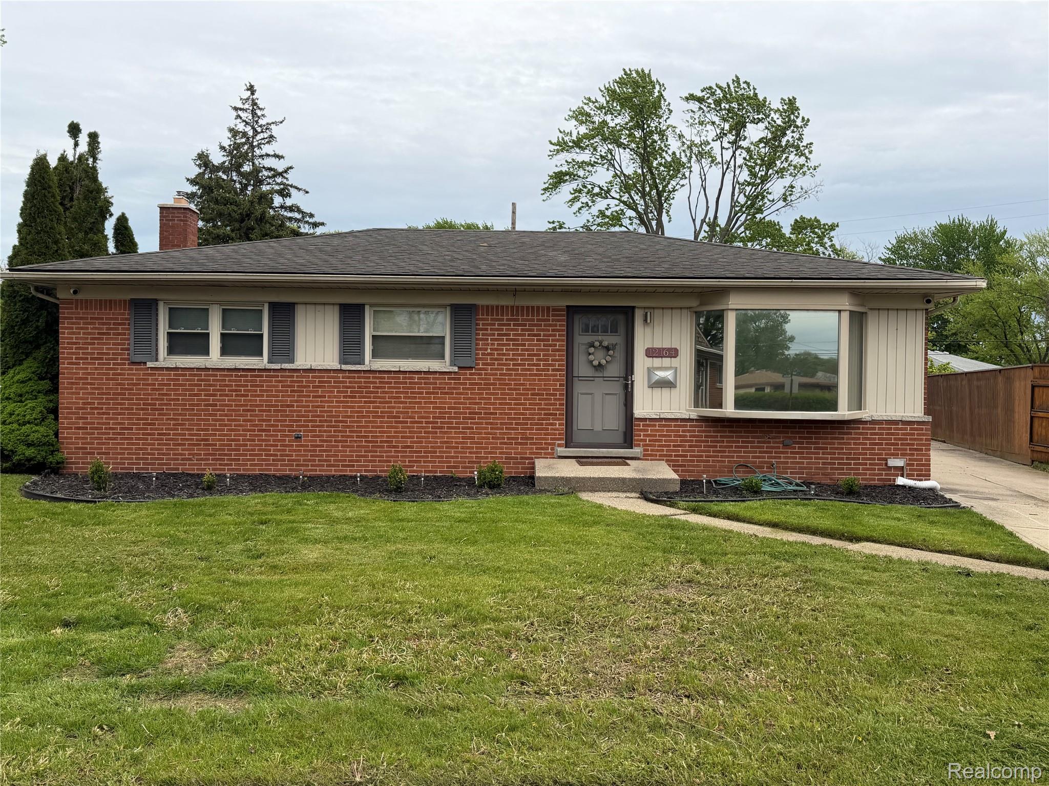 12164, Susan, Warren, Michigan, 48093