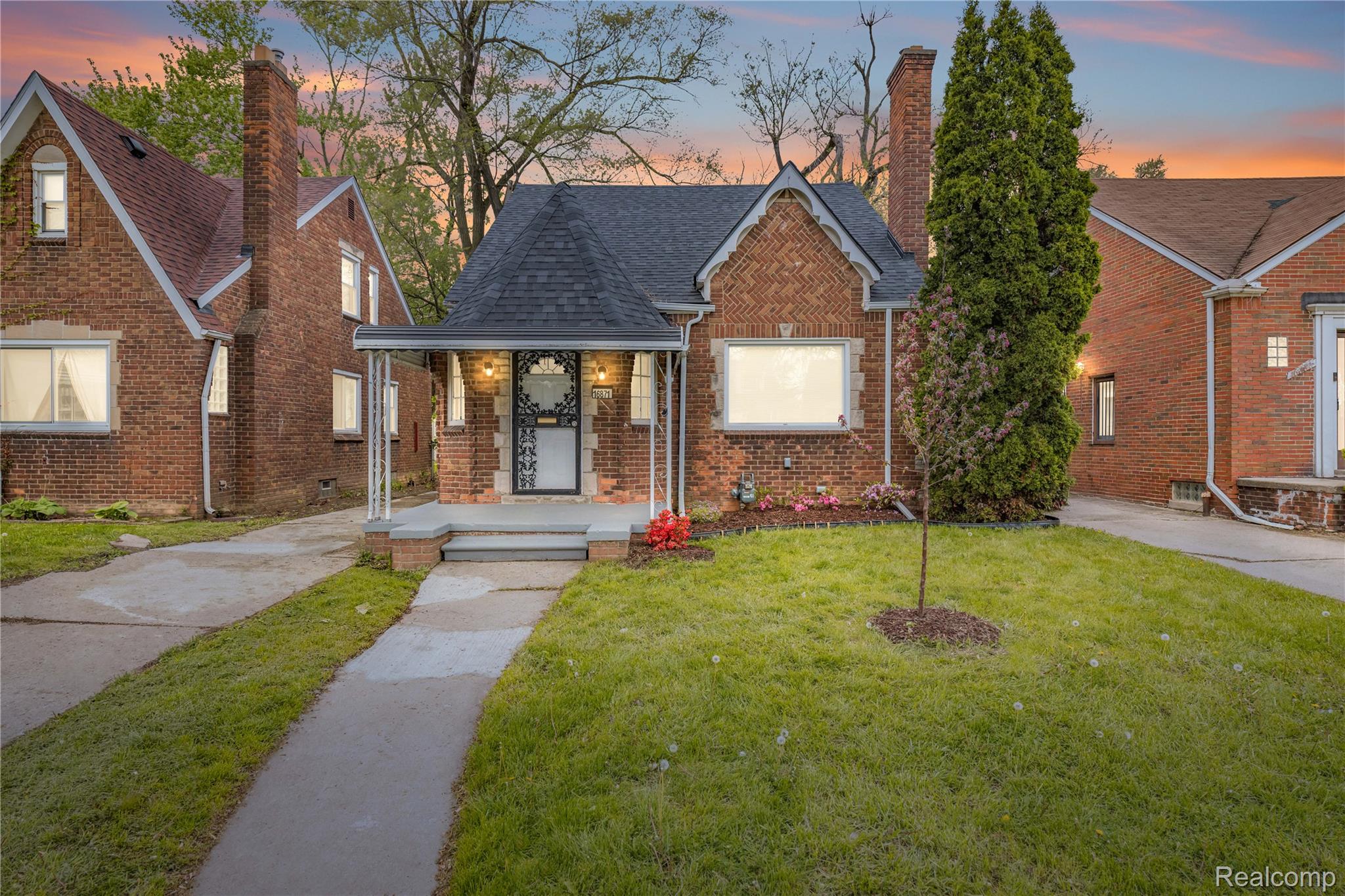 16871, Asbury, Detroit, Michigan, 48235