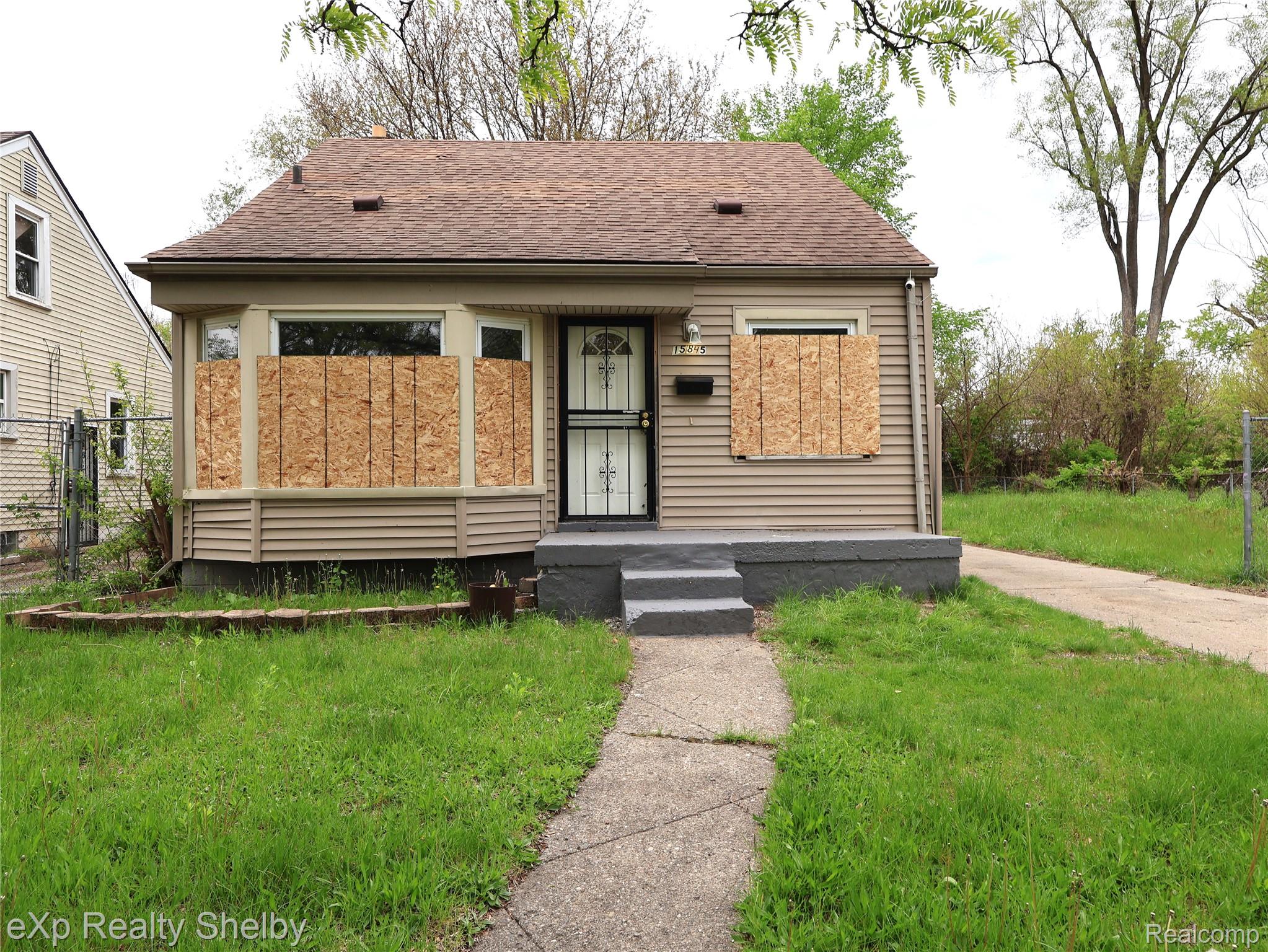 15845, Hubbell, Detroit, Michigan, 48227