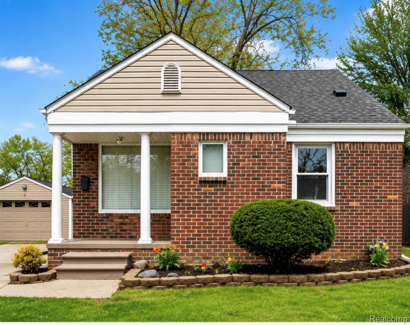 3644, Academy, Dearborn, Michigan, 48124