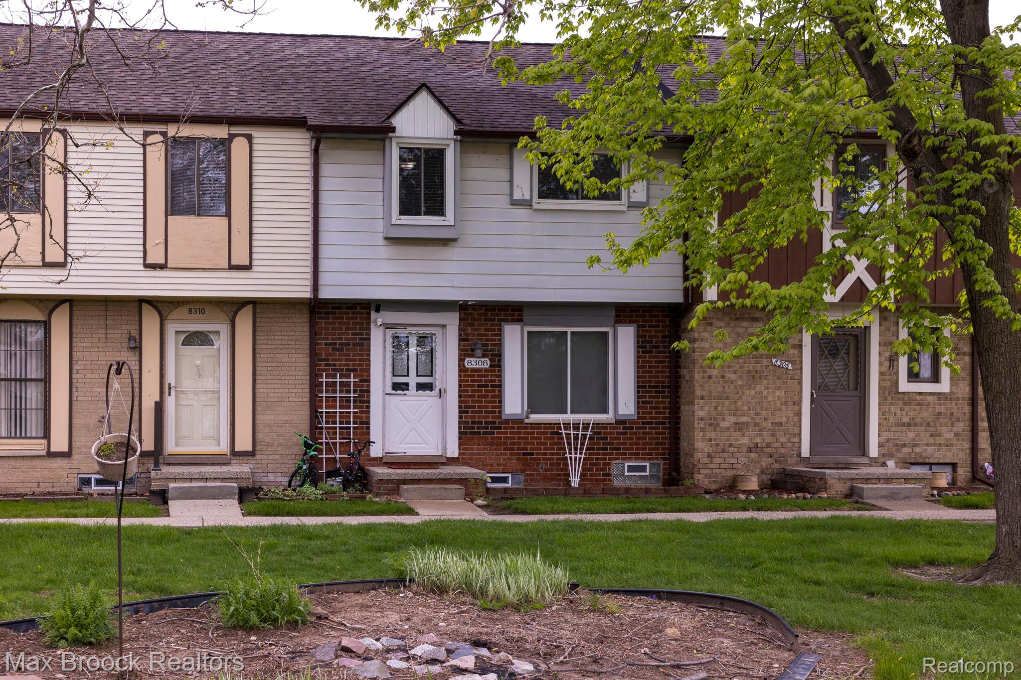 8308, Hickory, Sterling Heights, Michigan, 48312