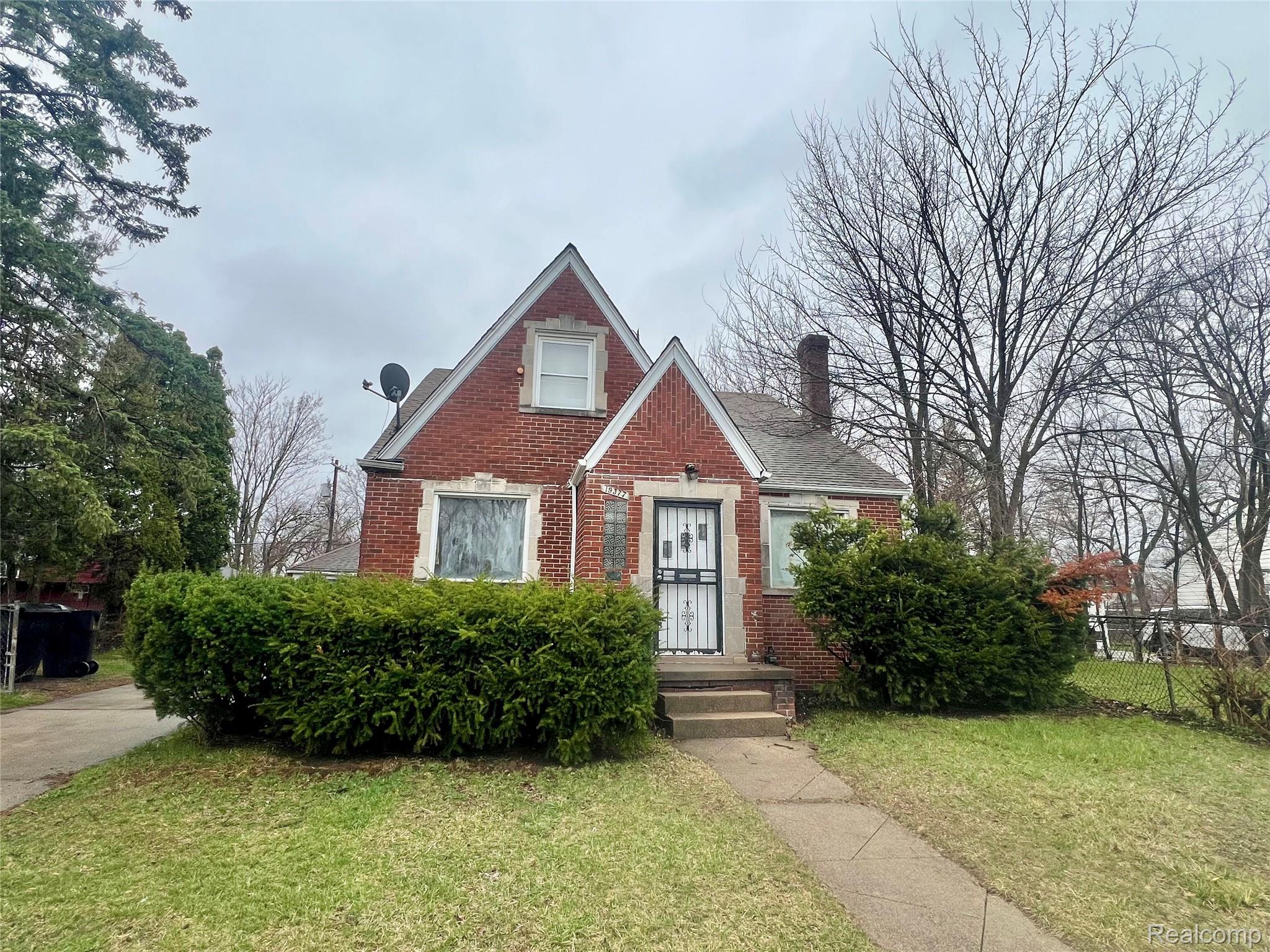 19377, Hull, Highland Park, Michigan, 48203
