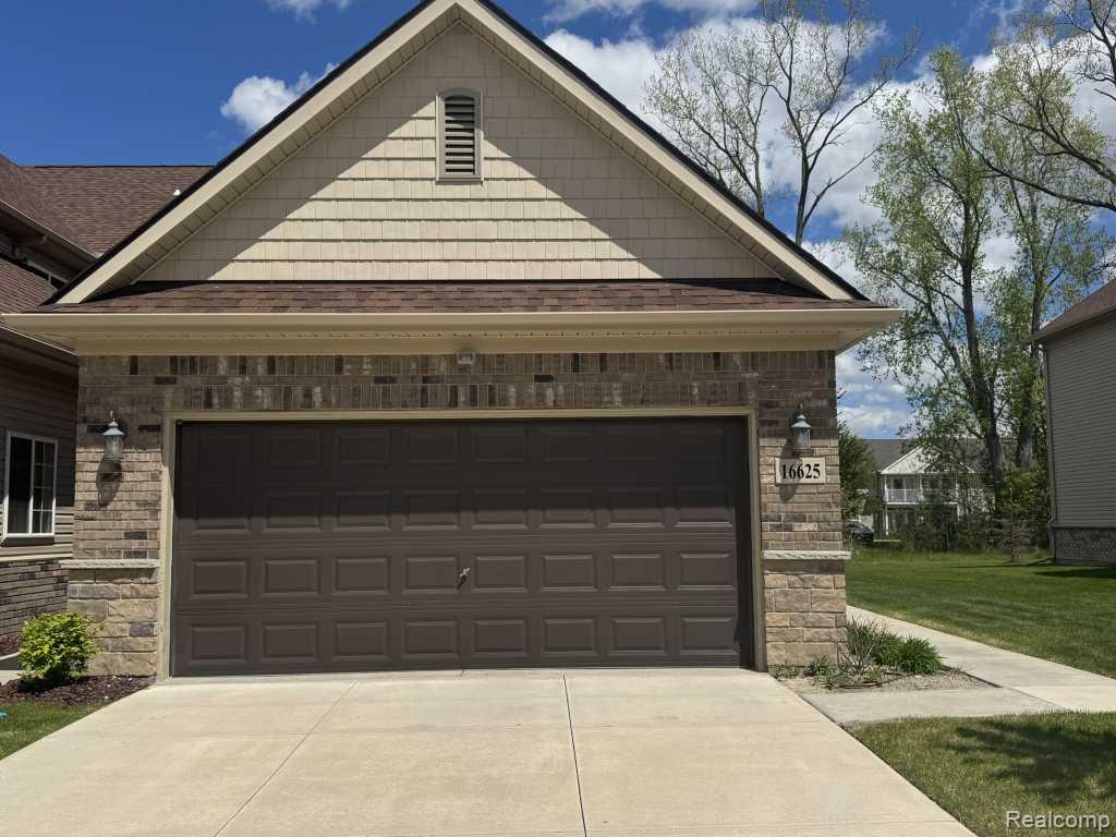 16625, Savor, Clinton Township, Michigan, 48035