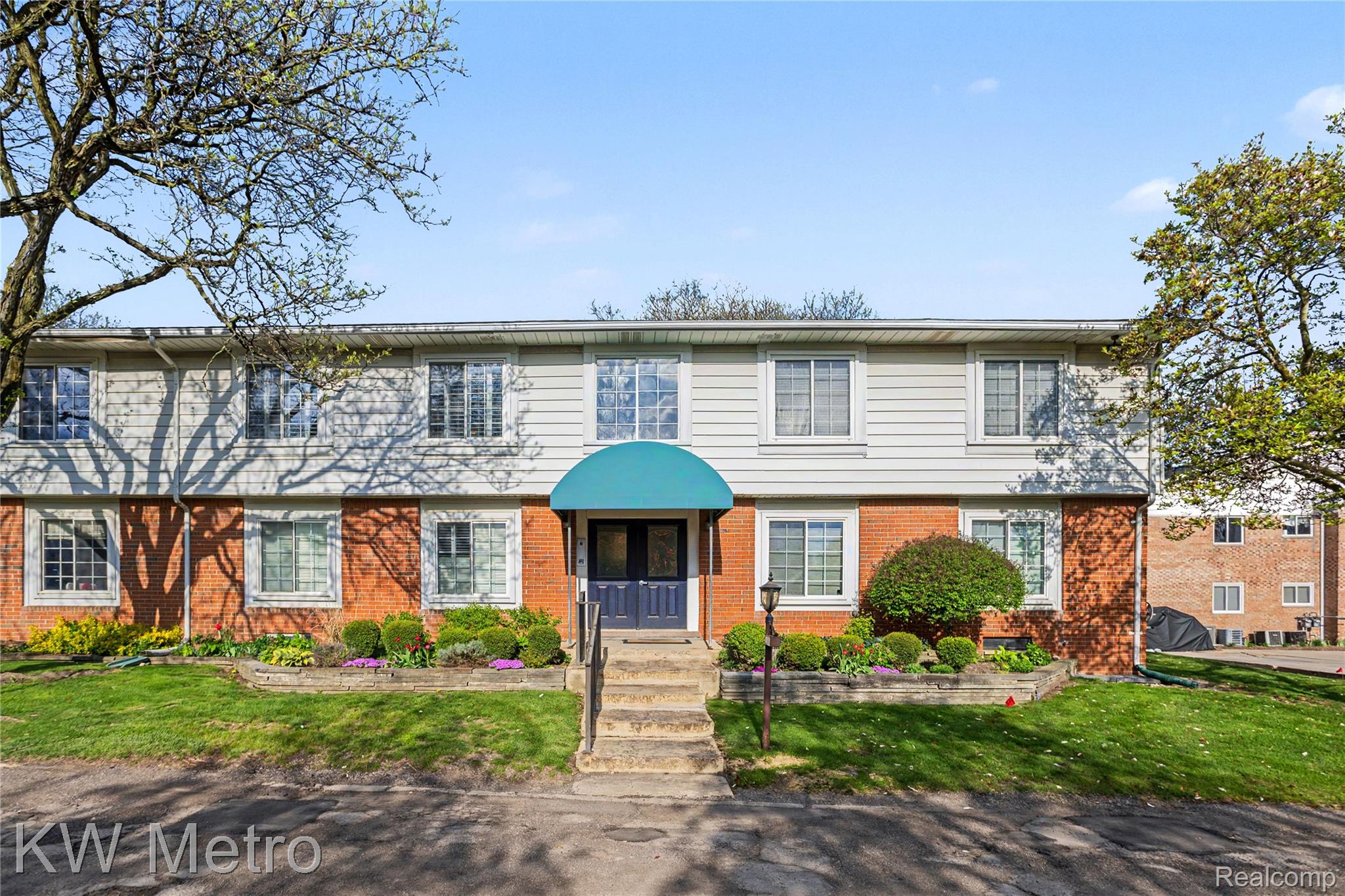 2471, Mulberry Square, #15, Bloomfield Hills, Michigan, 48302