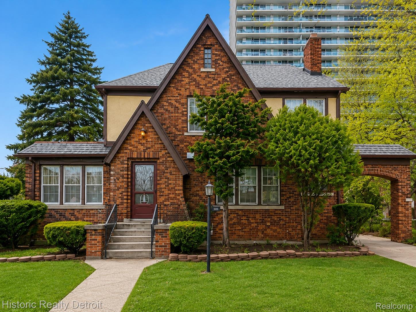 505, Fiske, Detroit, Michigan, 48214