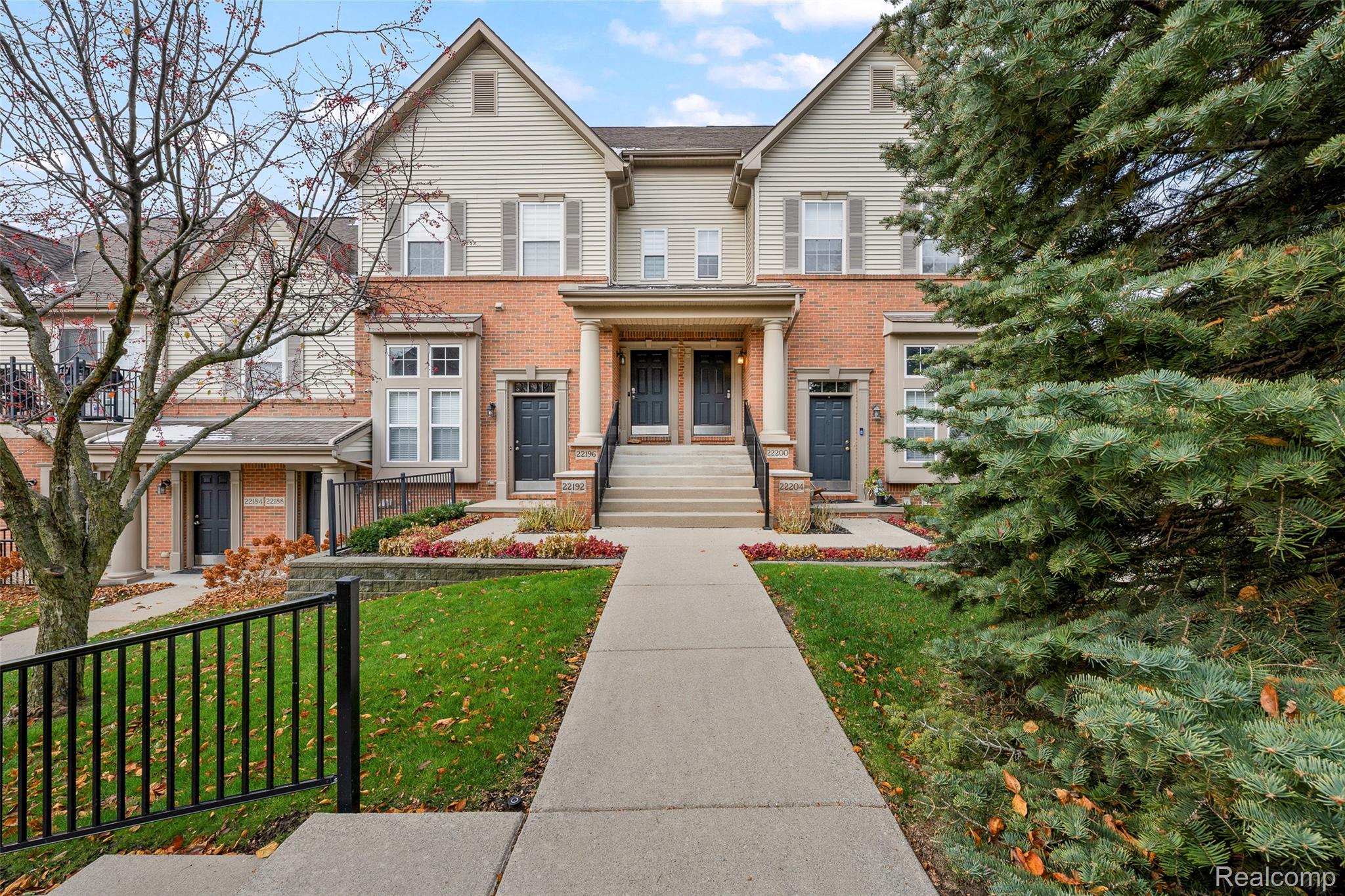 22200, Abbey Ln, Dearborn, Michigan, 48124