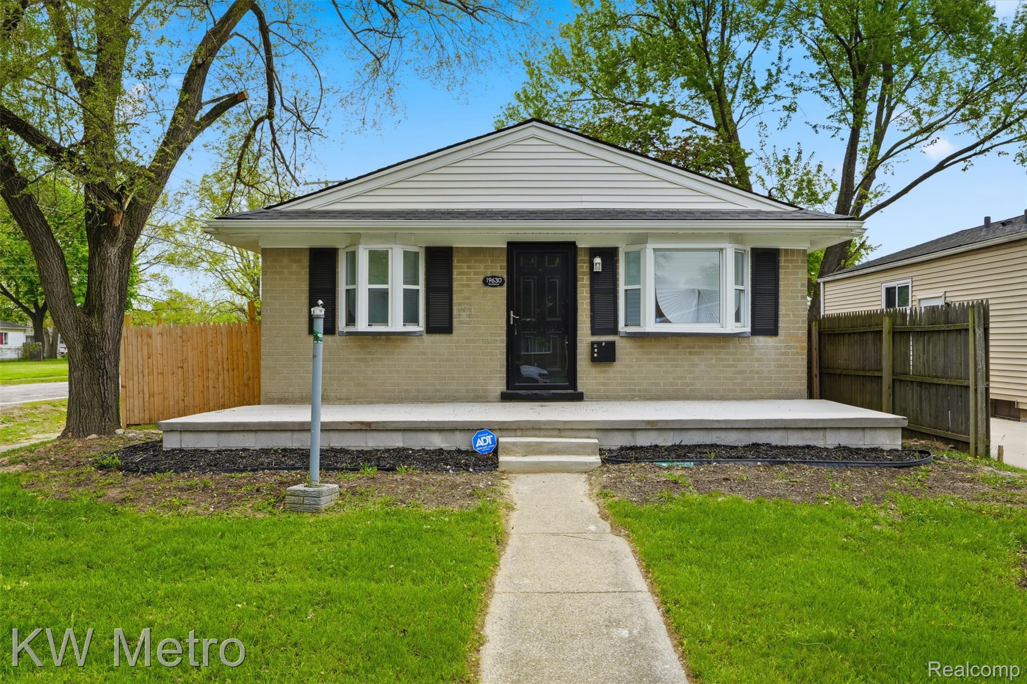 19630, Broadacres, Clinton Township, Michigan, 48035