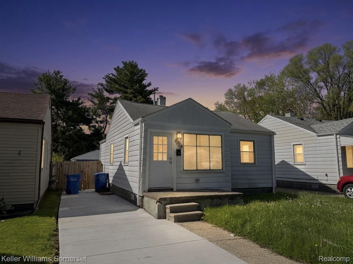 7514, Westminster, Warren, Michigan, 48091