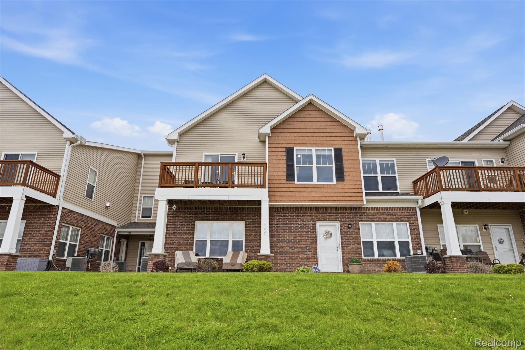 1745, Welland, Howell, Michigan, 48855