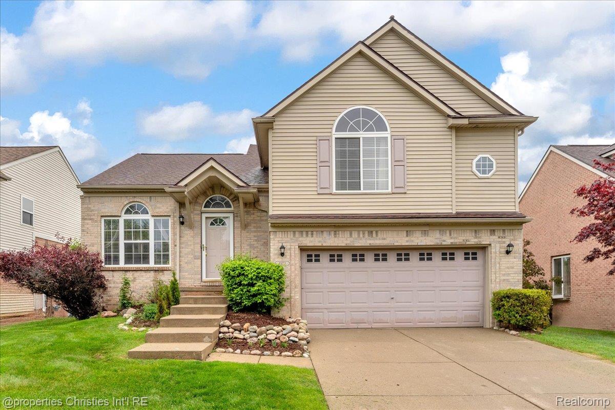 1973, Golfview, Westland, Michigan, 48186
