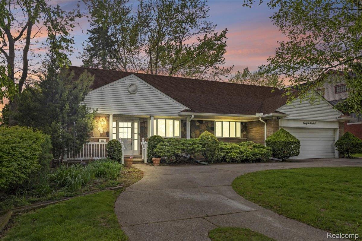 2600, Grange, Trenton, Michigan, 48183