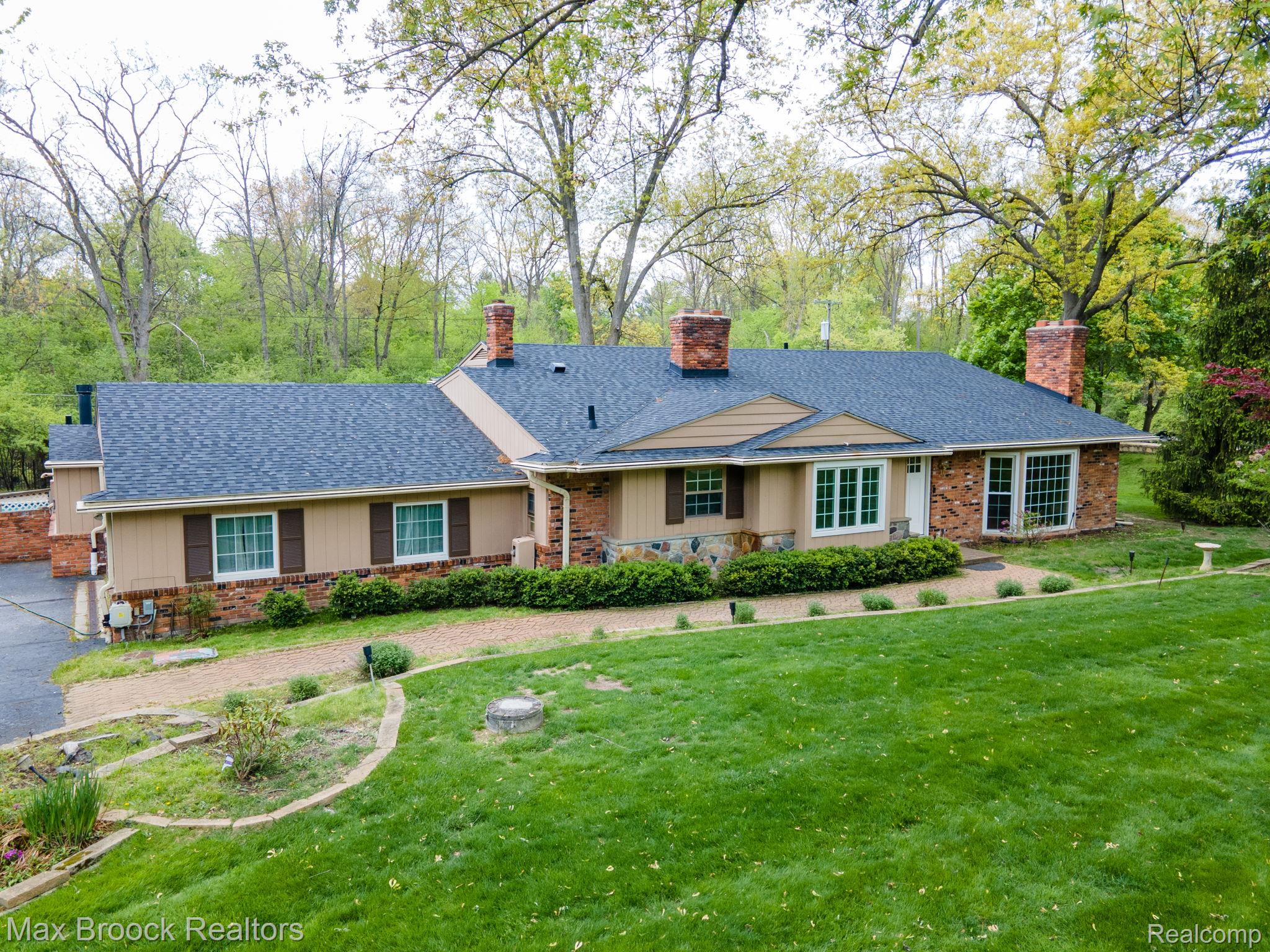 25461, Tweed, Franklin, Michigan, 48025