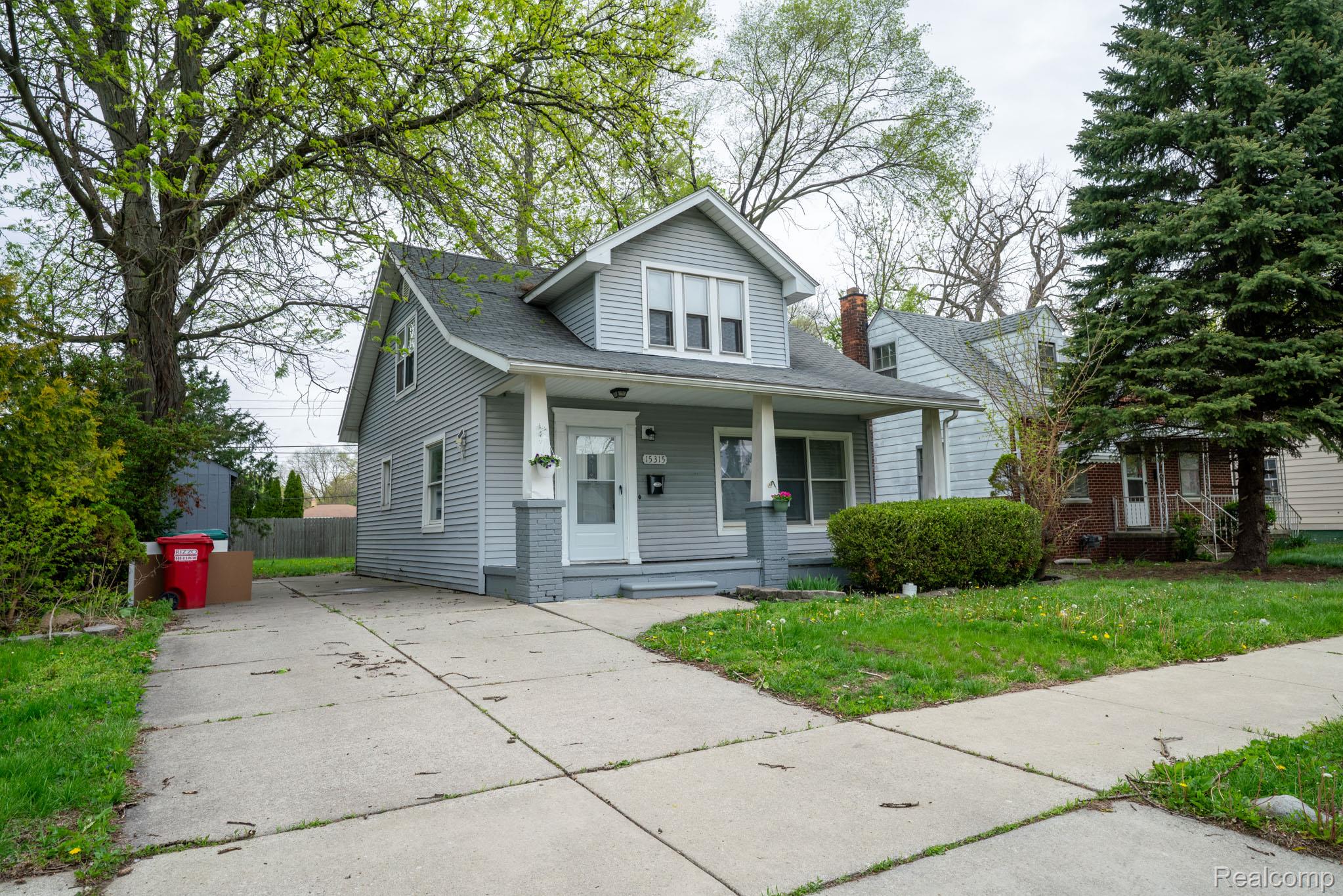 15315, Semrau, Eastpointe, Michigan, 48021