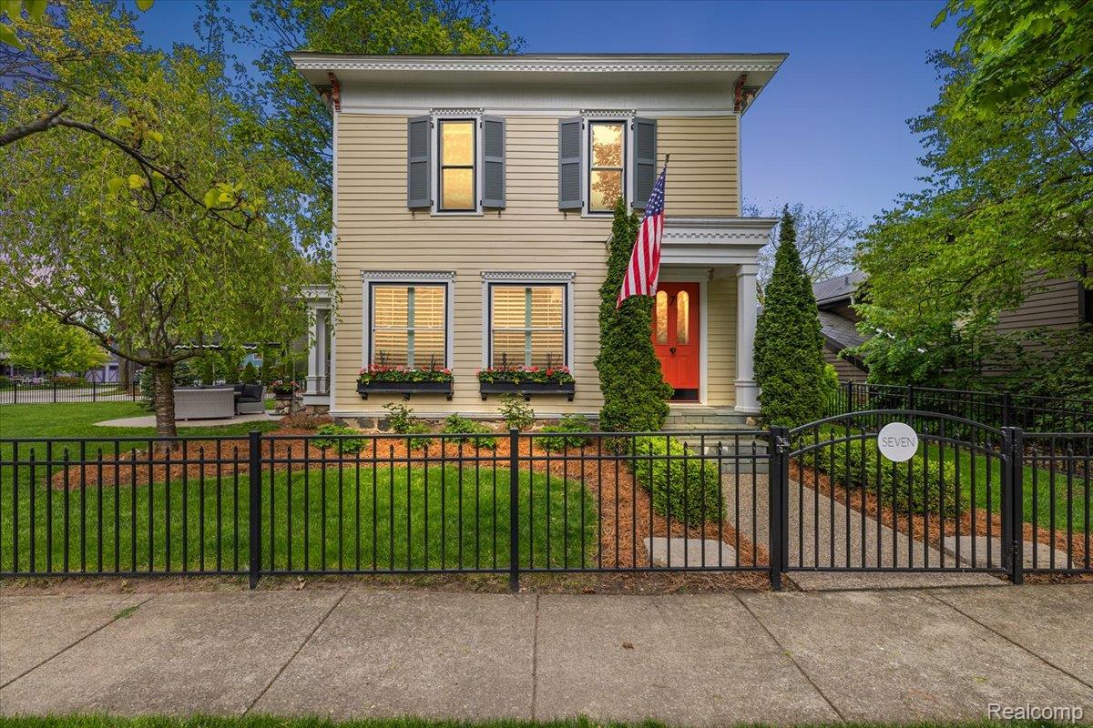 7, Buffalo, Clarkston, Michigan, 48346