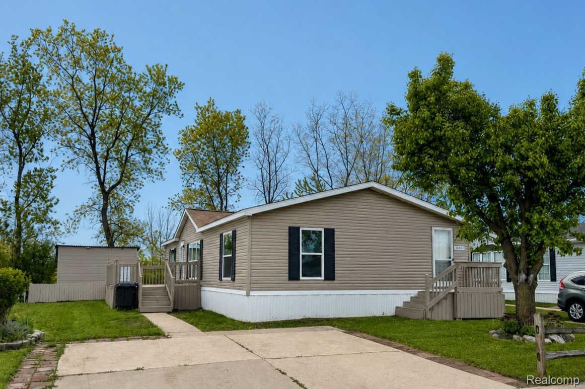 2183, Water Ridge, Newport, Michigan, 48166