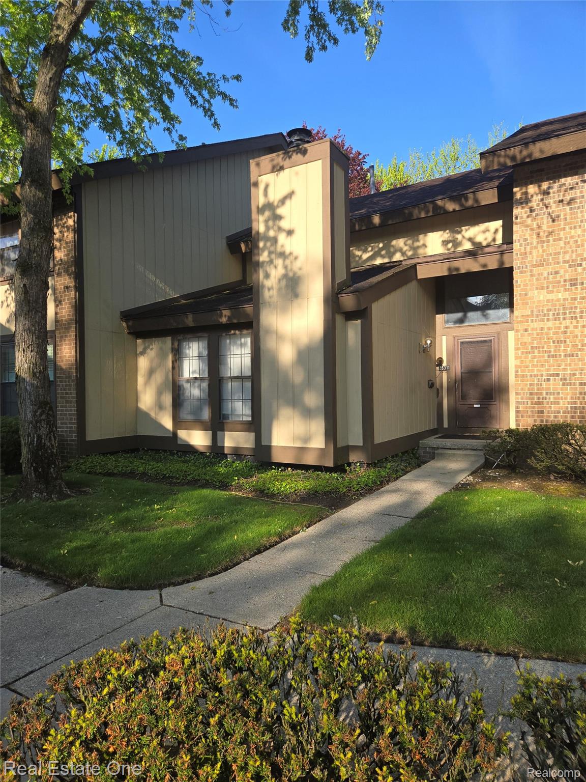 25311, Greenbrooke, Southfield, Michigan, 48033