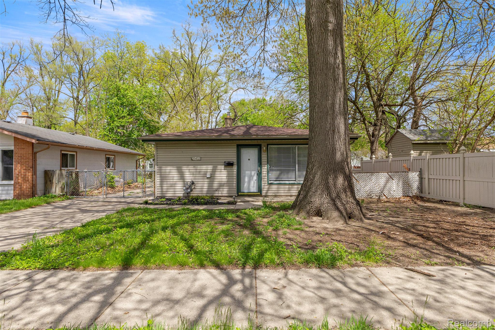 25432, McDonald, Dearborn Heights, Michigan, 48125