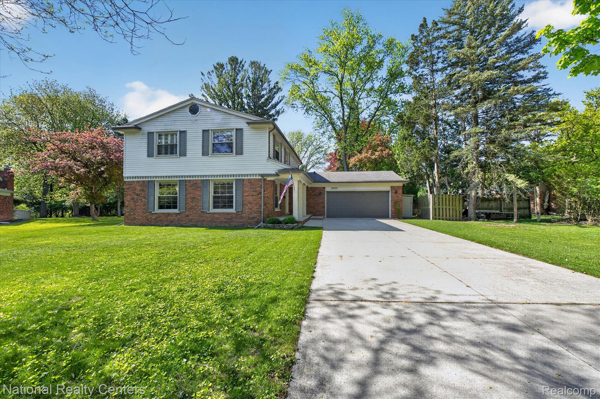 35037, Ellen, Livonia, Michigan, 48154