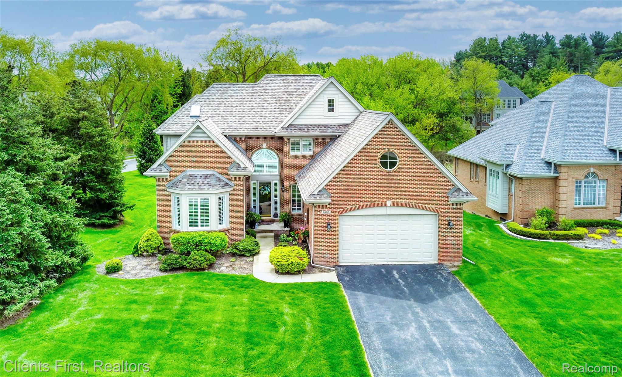 7490, Pine Vista, Brighton, Michigan, 48116
