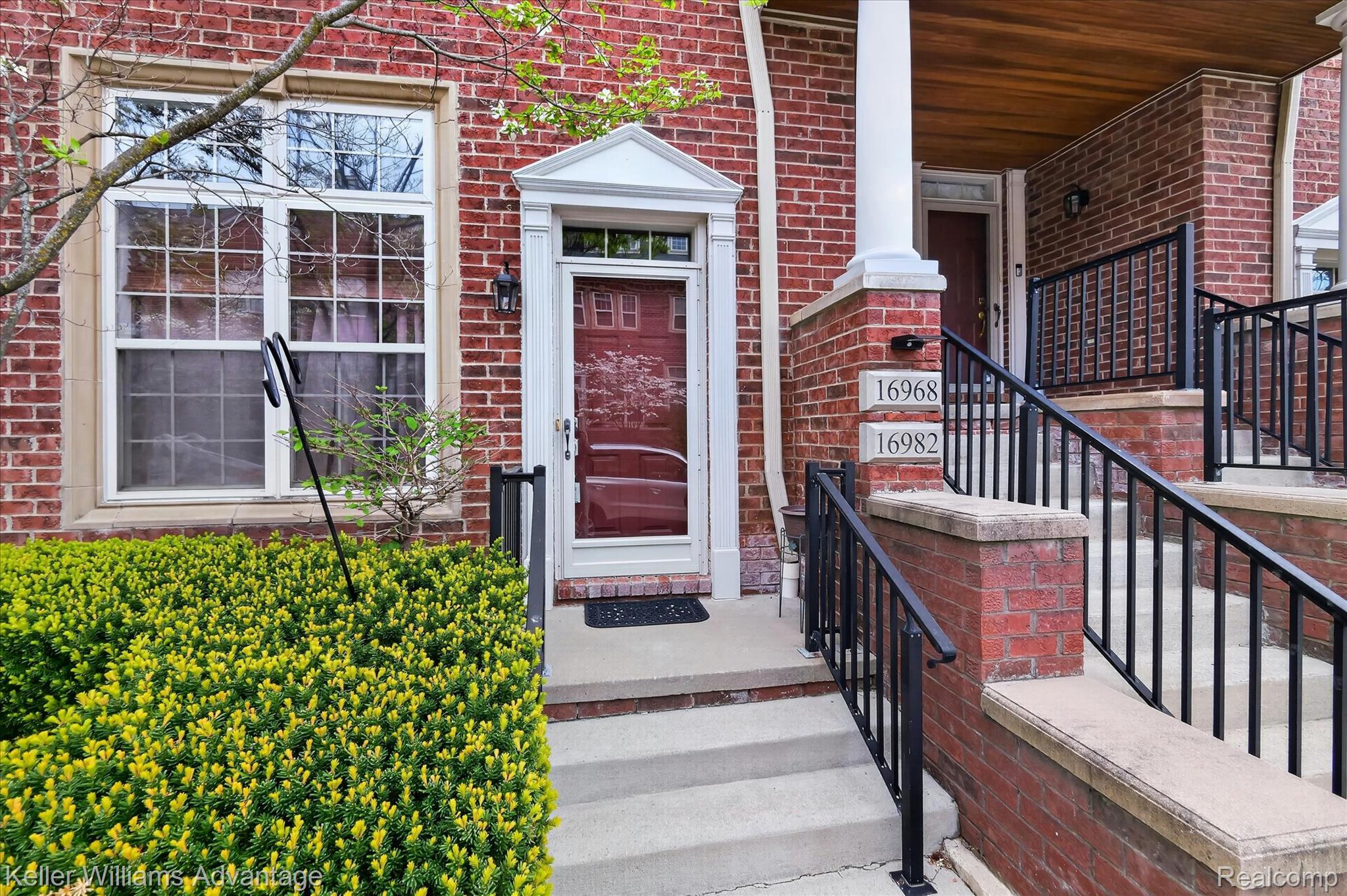 16982, Farmington, Livonia, Michigan, 48154