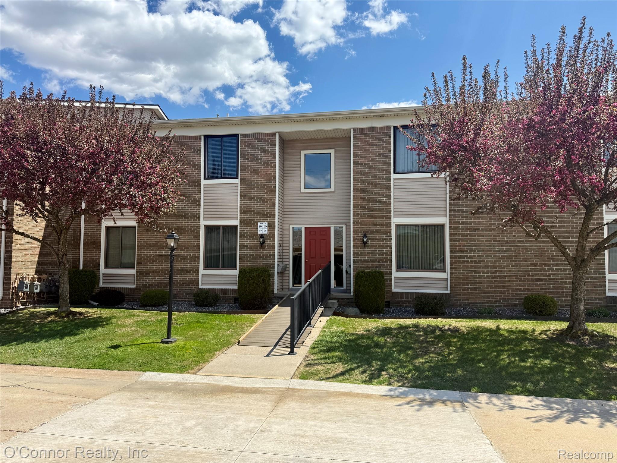 1660, River, #19, Marysville, Michigan, 48040
