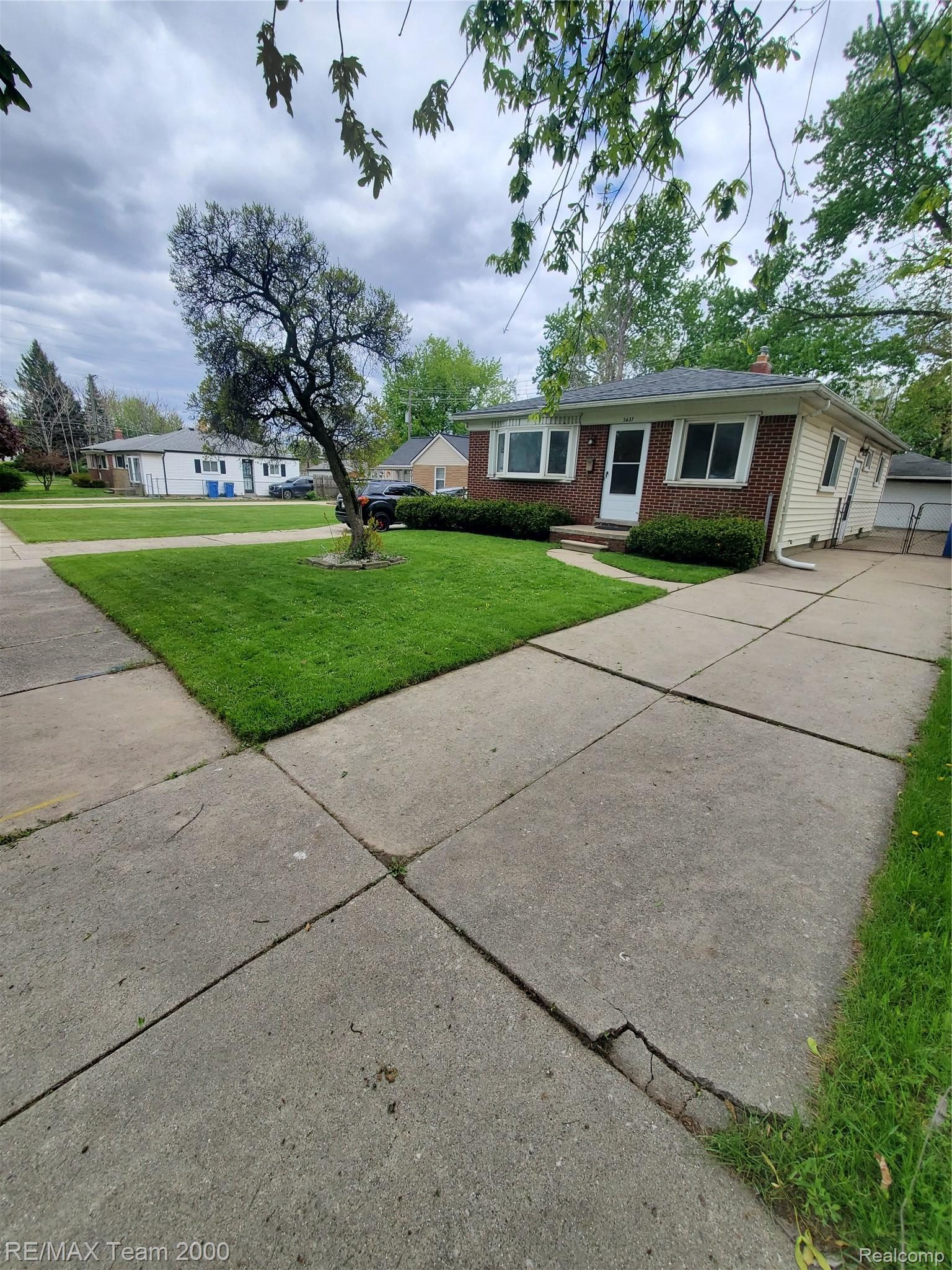 5637, MERRICK, Dearborn Heights, Michigan, 48125