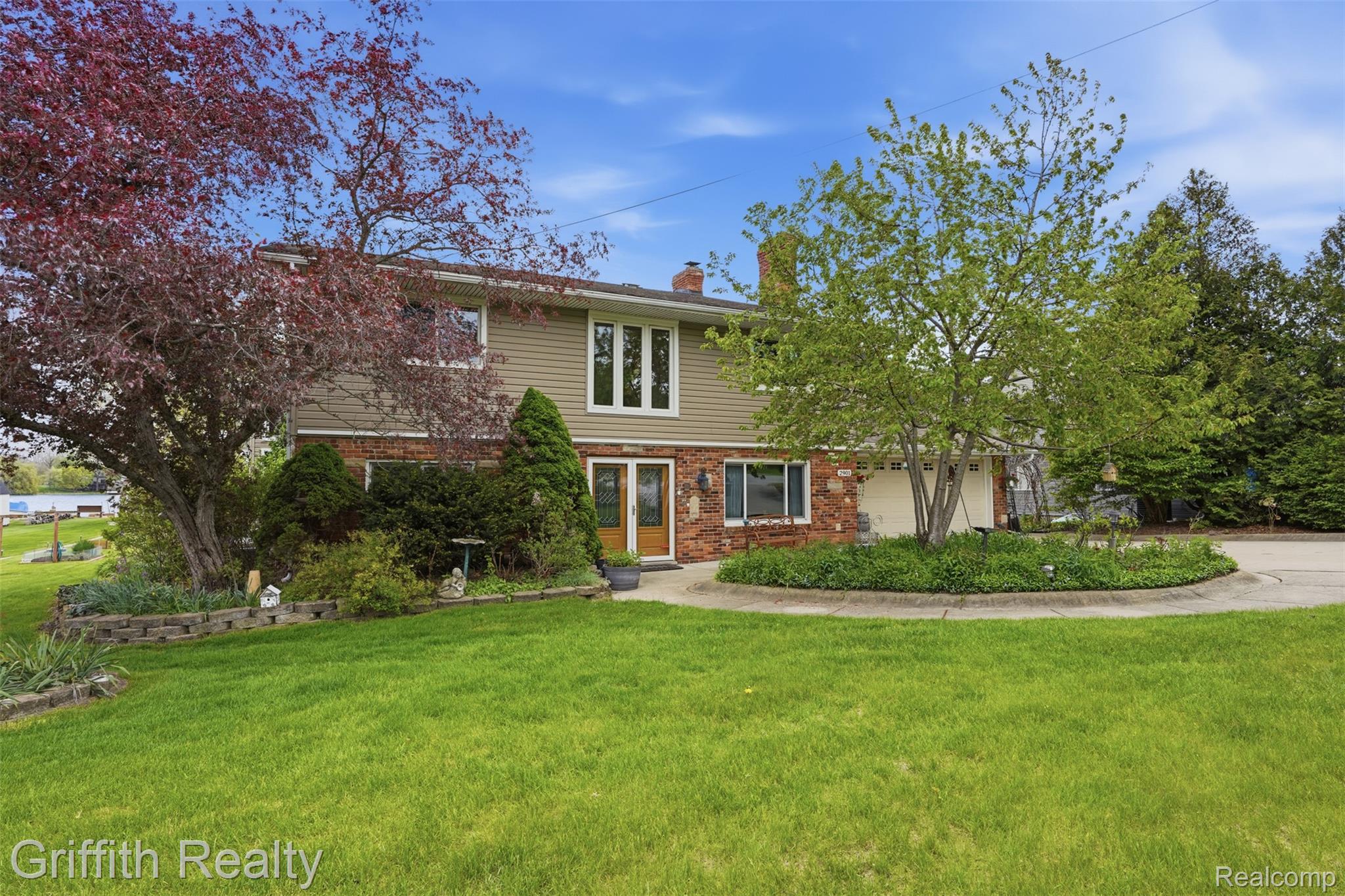 2901, School Lake, Brighton, Michigan, 48114
