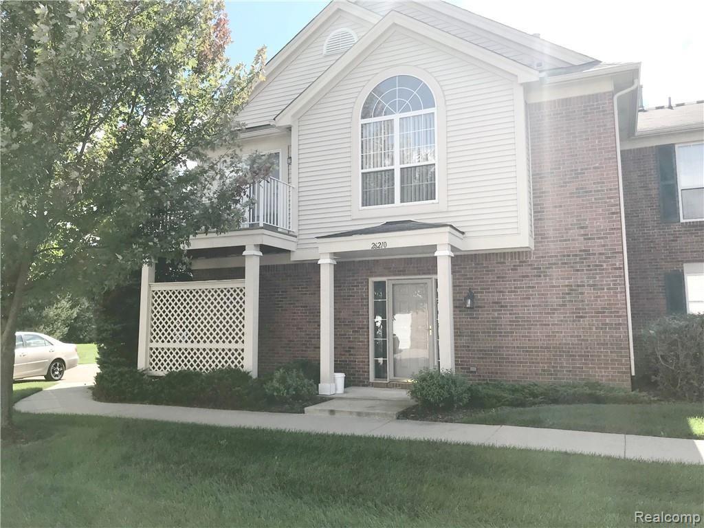 26210, Chesapeake, Walled Lake, Michigan, 48390