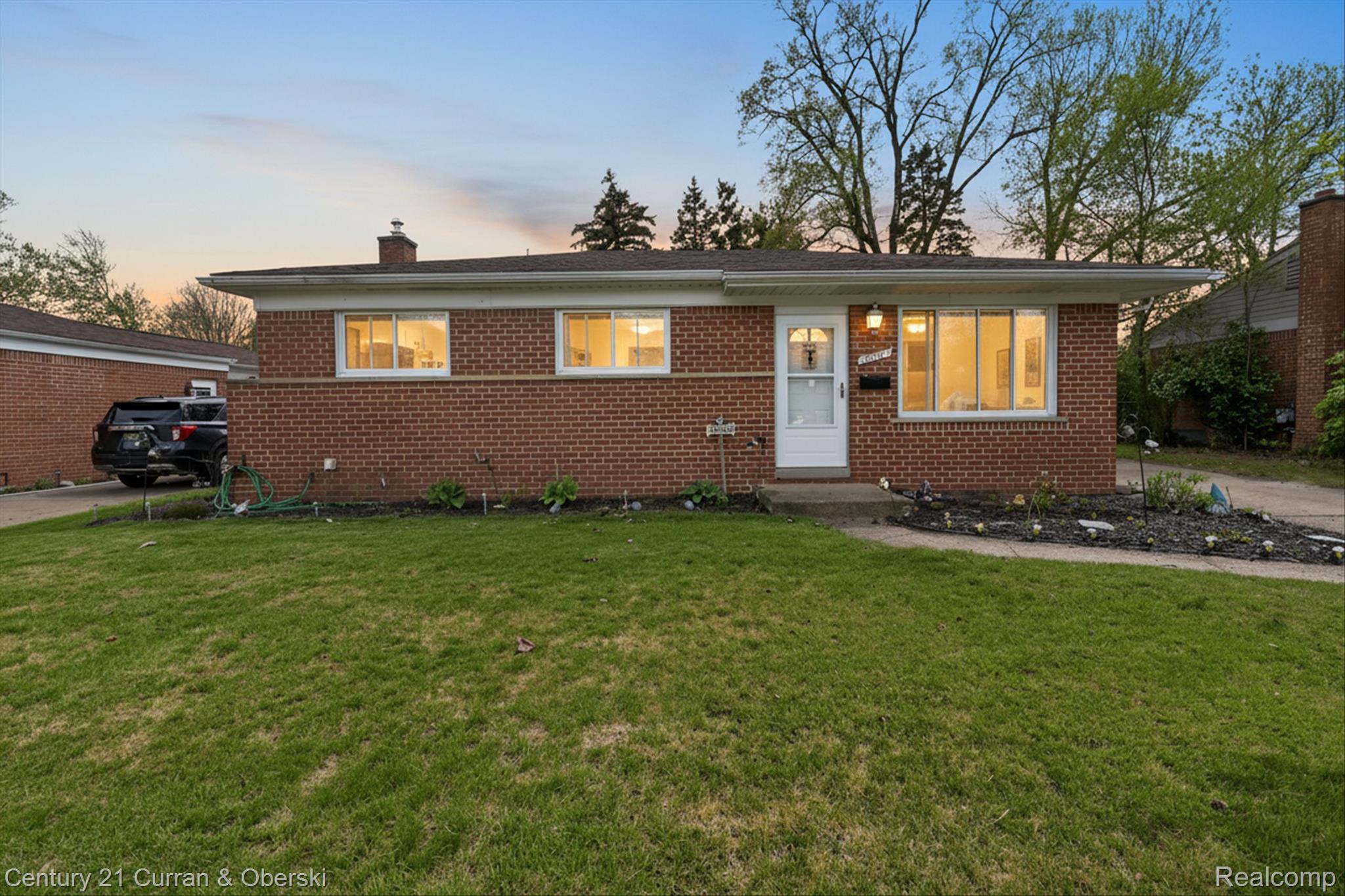 35669, Hees, Livonia, Michigan, 48150