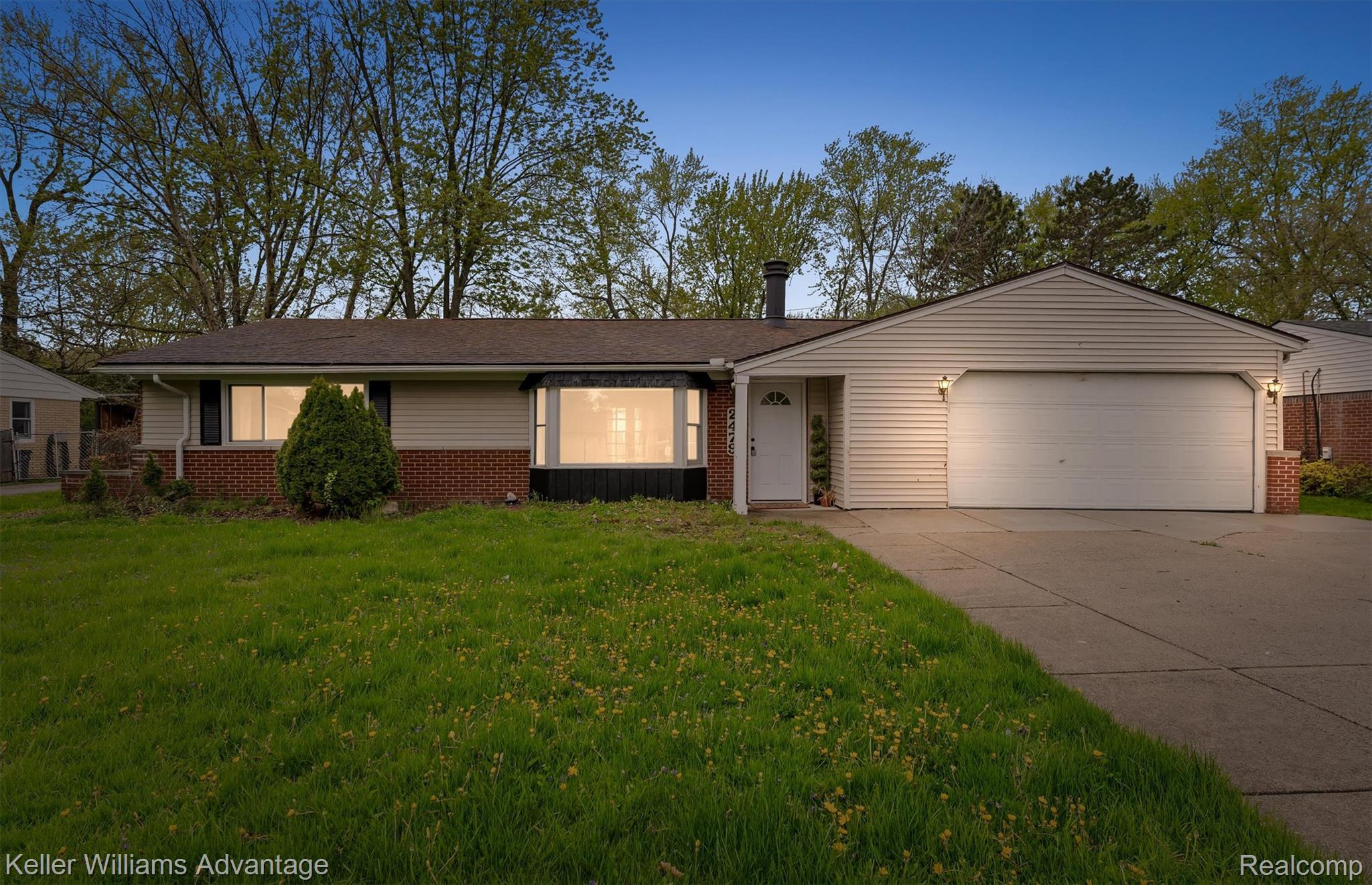 2479, IVANHOE, West Bloomfield, Michigan, 48324