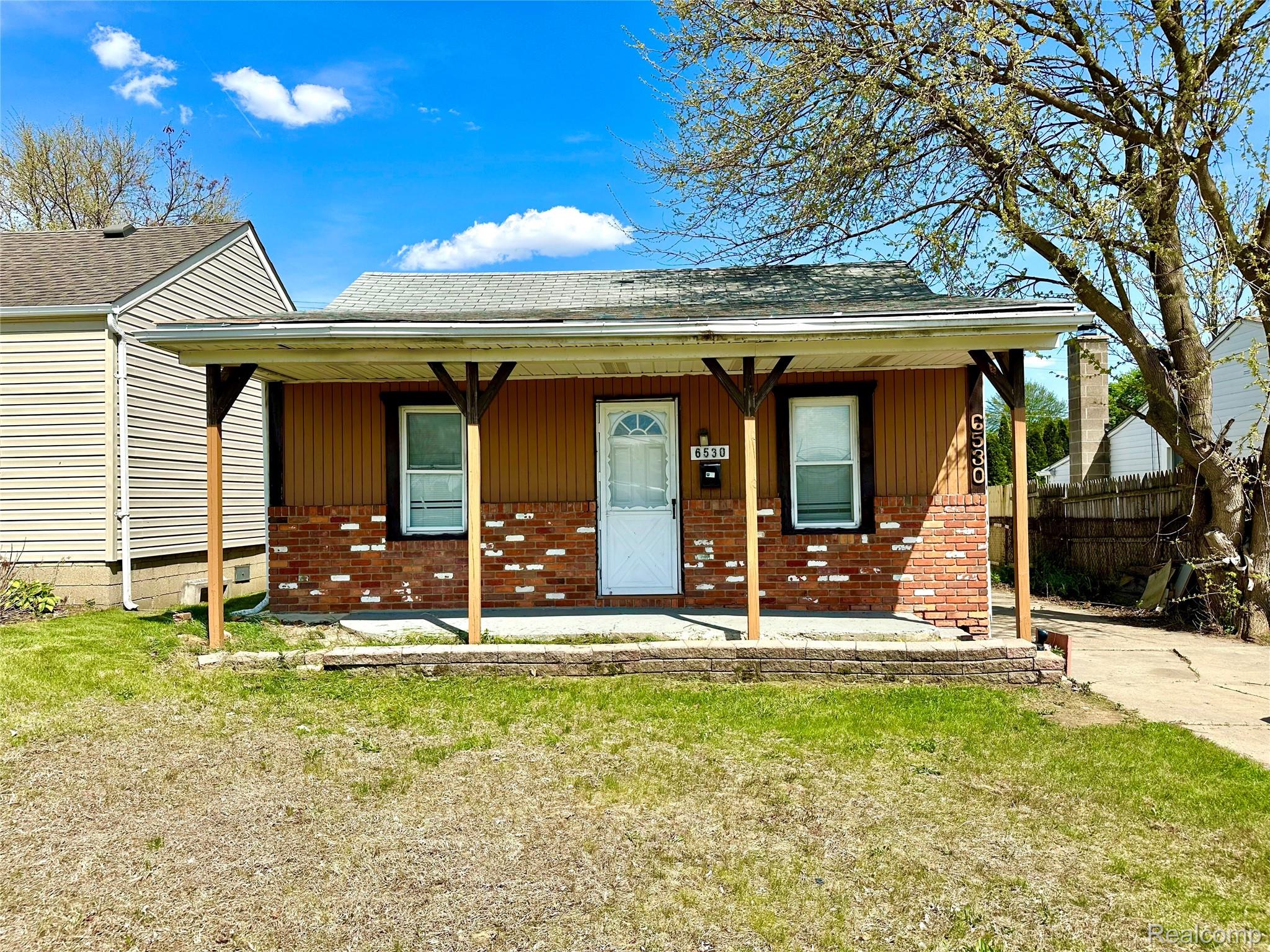 6530, Gulley, Dearborn Heights, Michigan, 48127