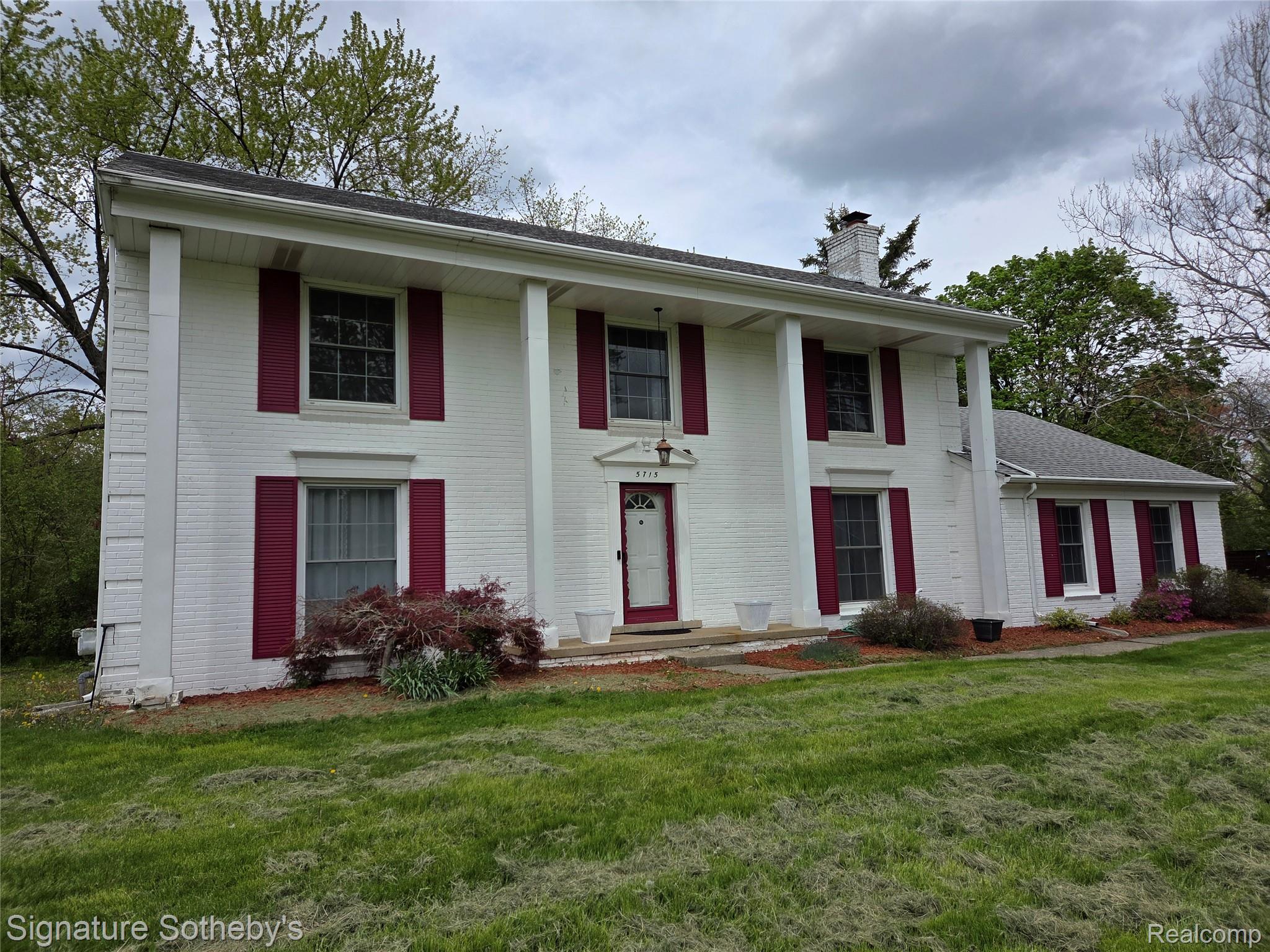 5715, Hobnail, West Bloomfield, Michigan, 48322