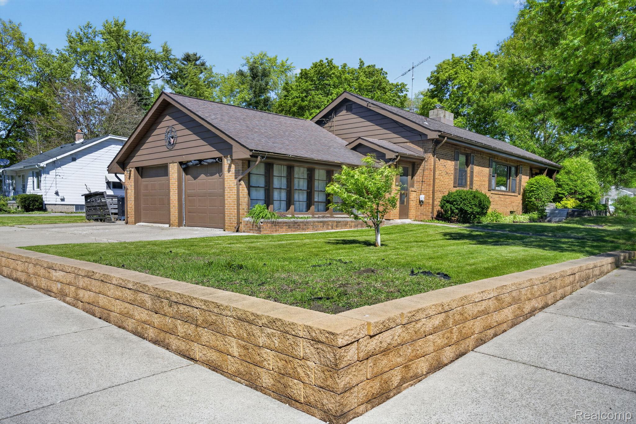 1209, Beatrice, Flushing, Michigan, 48433